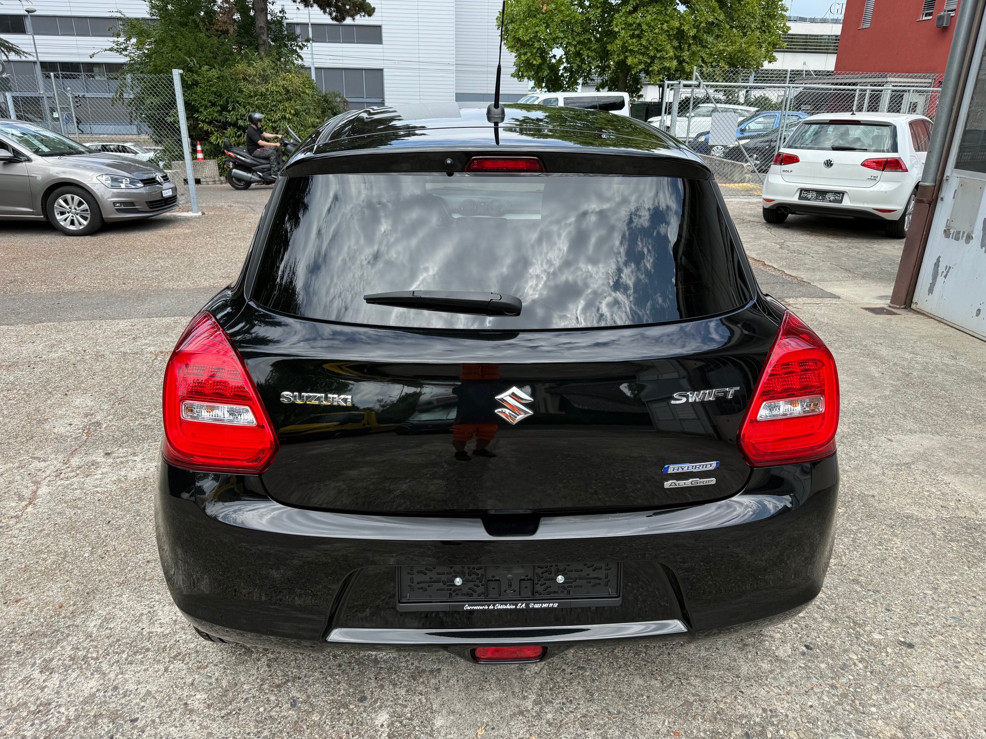 SUZUKI Swift 1.2i Piz Sulai Top Hybrid Allgrip 4x4 ( Visite du jour-Garantie-Service à jour )-image-4