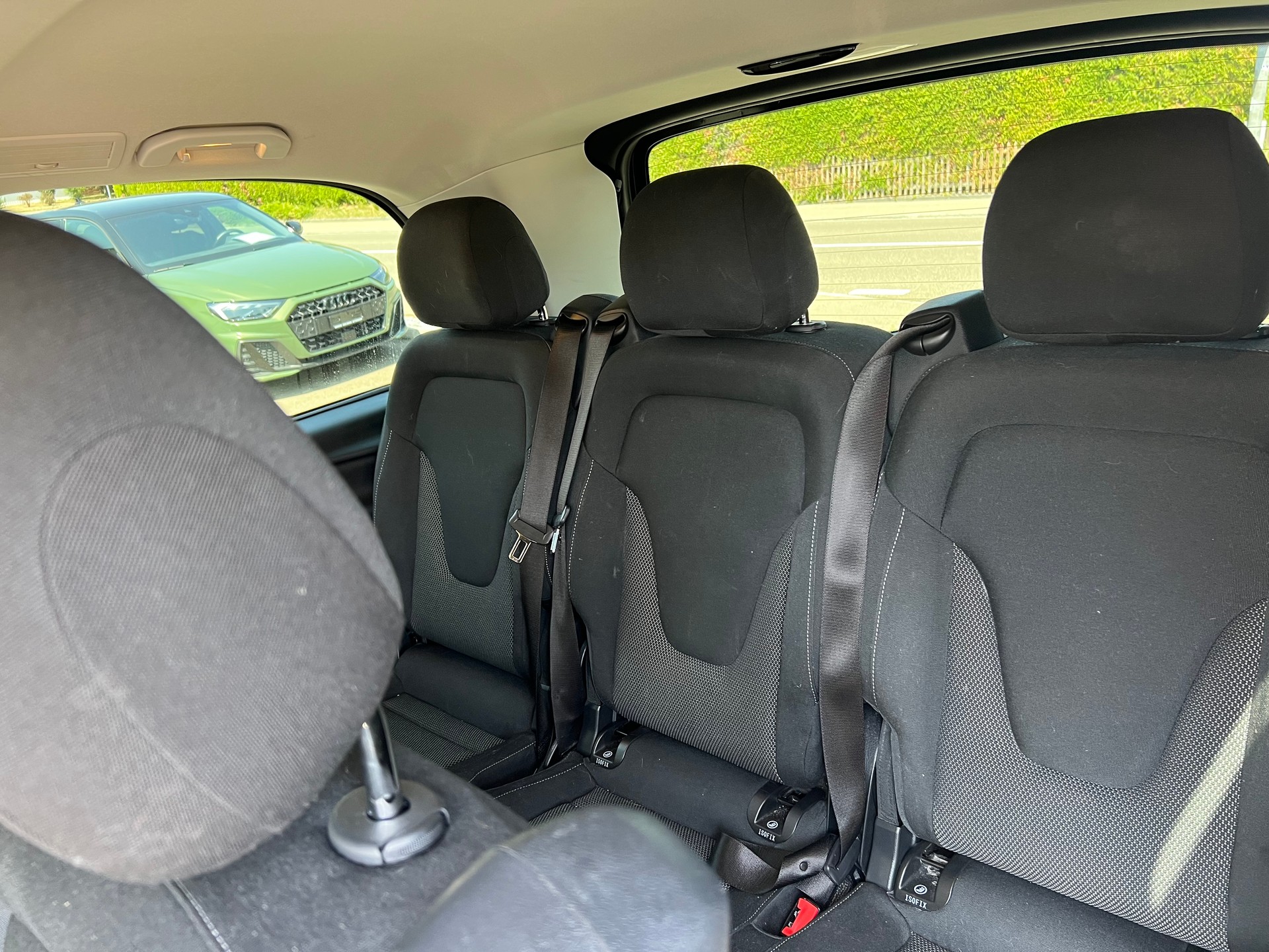 MERCEDES-BENZ V 220 d kompakt 4Matic 7G-Tronic-image-25