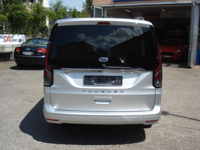 FORD Grand Tourneo Connect 2.0 EcoBlue Titanium Automat-image-2