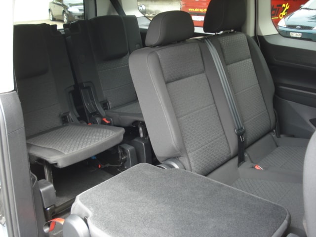 FORD Grand Tourneo Connect 2.0 EcoBlue Titanium Automat-image-18