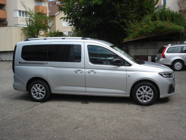 FORD Grand Tourneo Connect 2.0 EcoBlue Titanium Automat-image-4