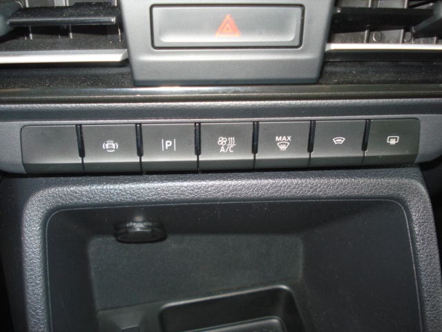 FORD Grand Tourneo Connect 2.0 EcoBlue Titanium Automat-image-10