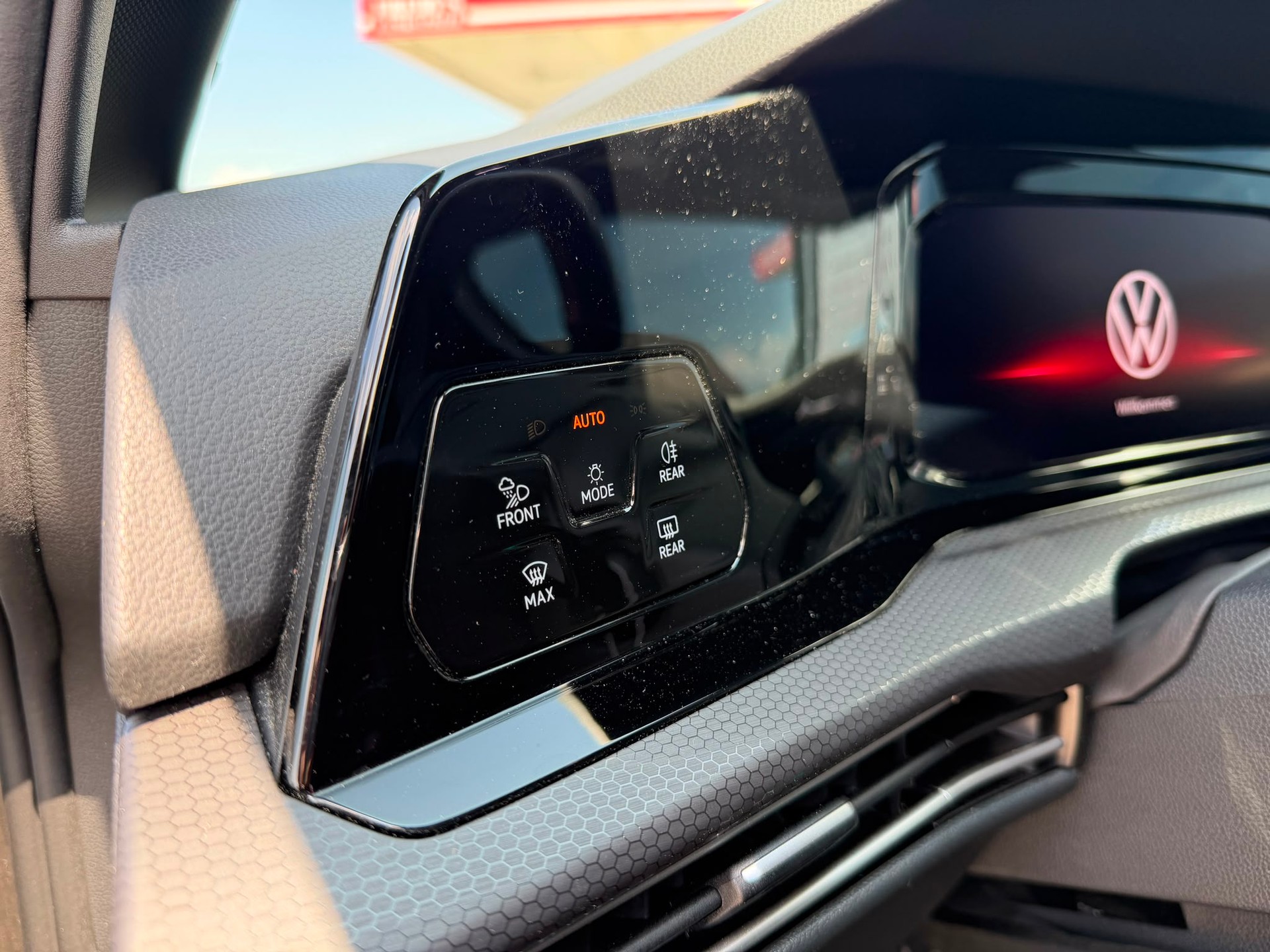 VW Golf 2.0 TSI GTI Clubsport DSG-image-13