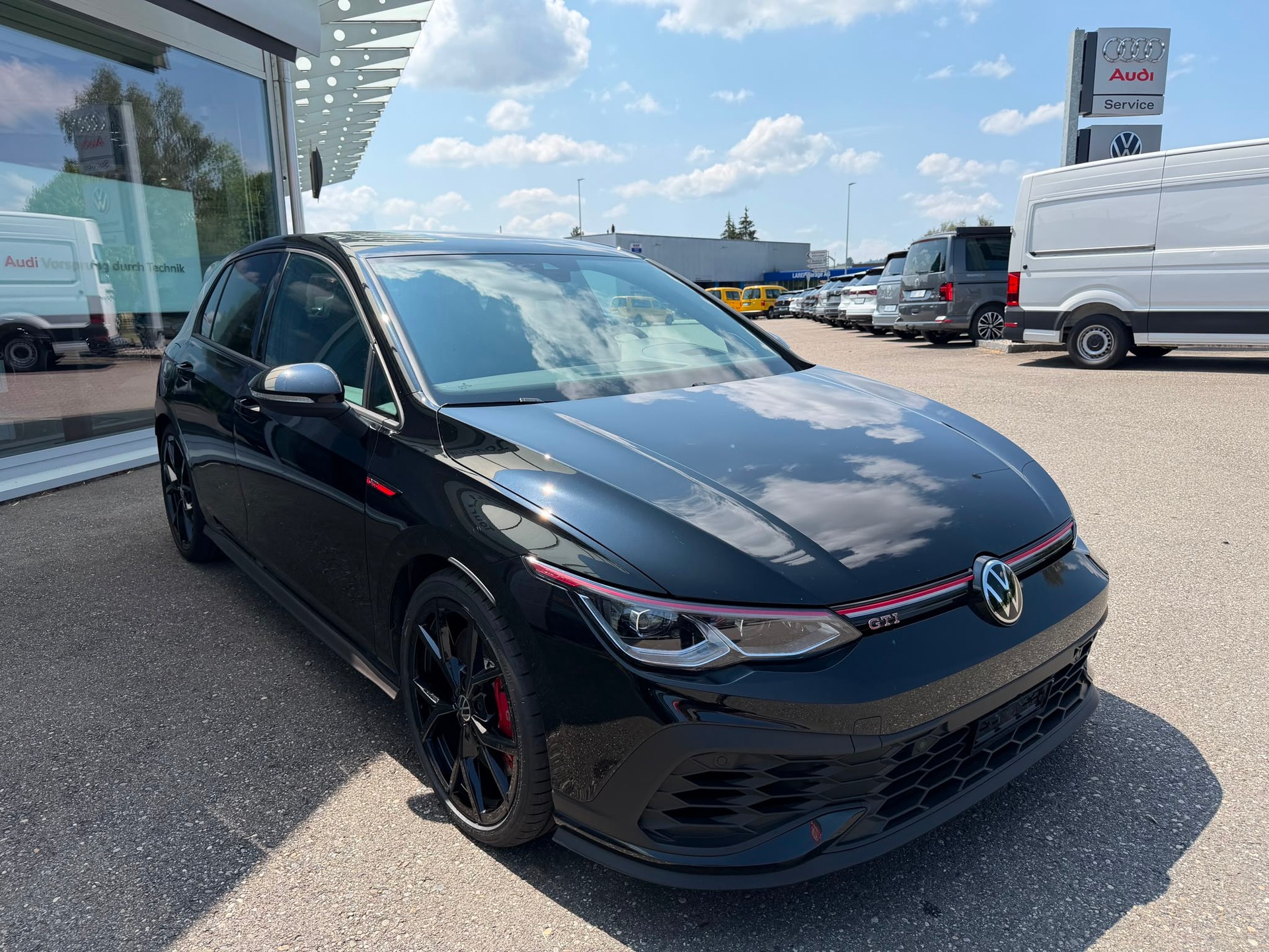 VW Golf 2.0 TSI GTI Clubsport DSG-image-6
