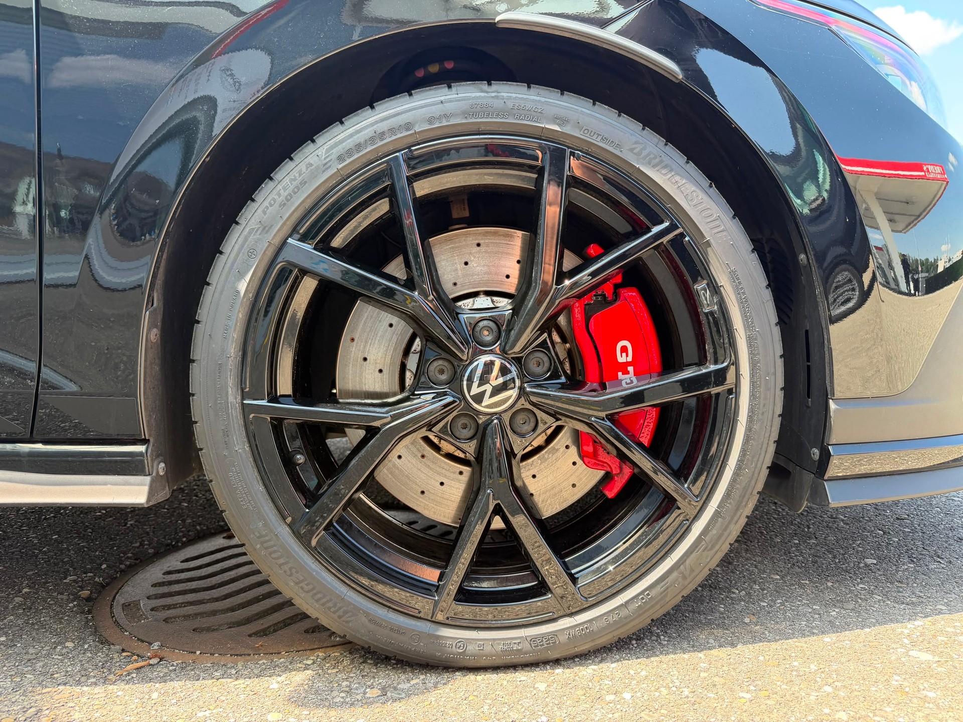 VW Golf 2.0 TSI GTI Clubsport DSG-image-9