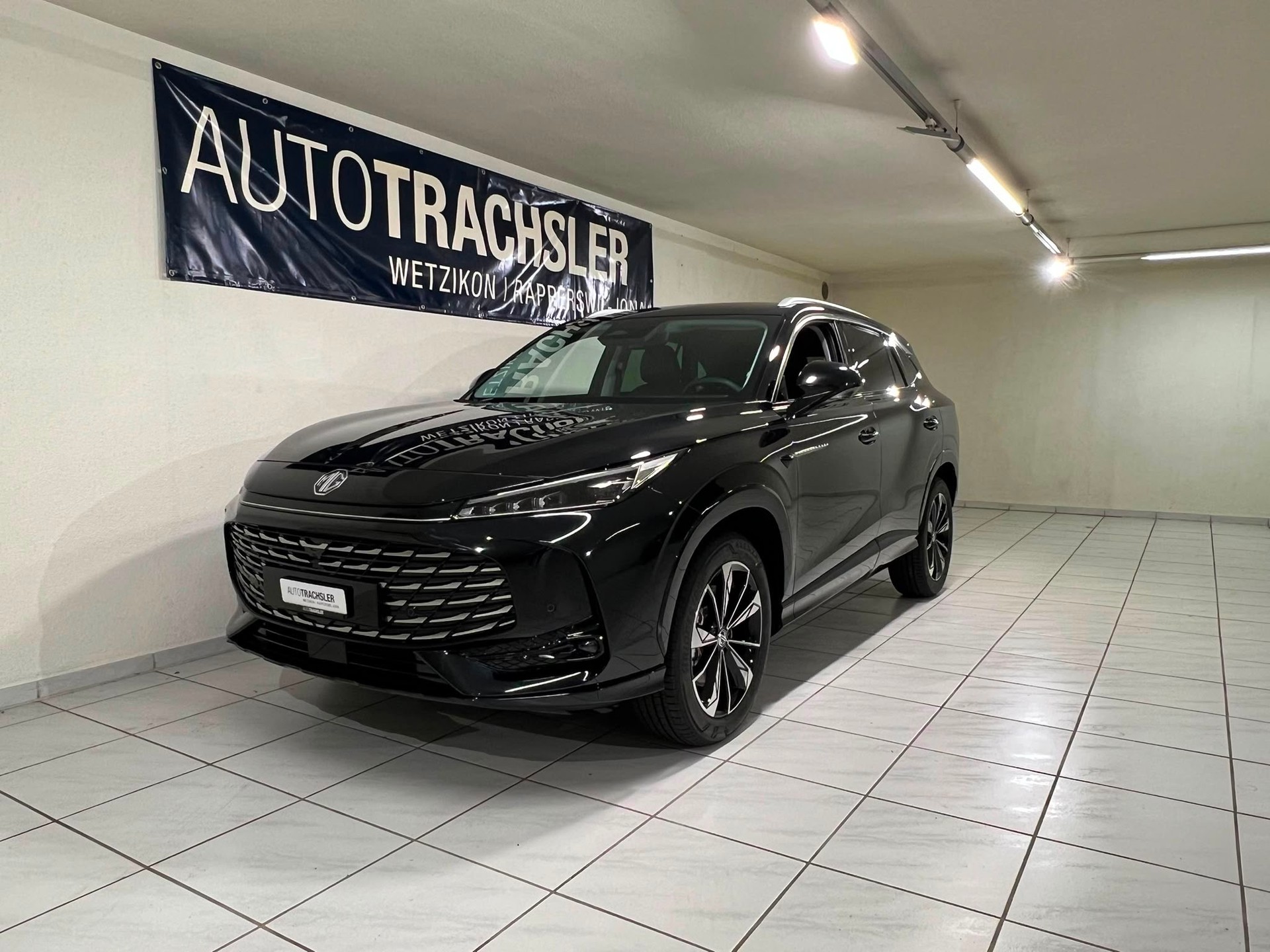 MG HS 1.5 HEV Luxury-image-1