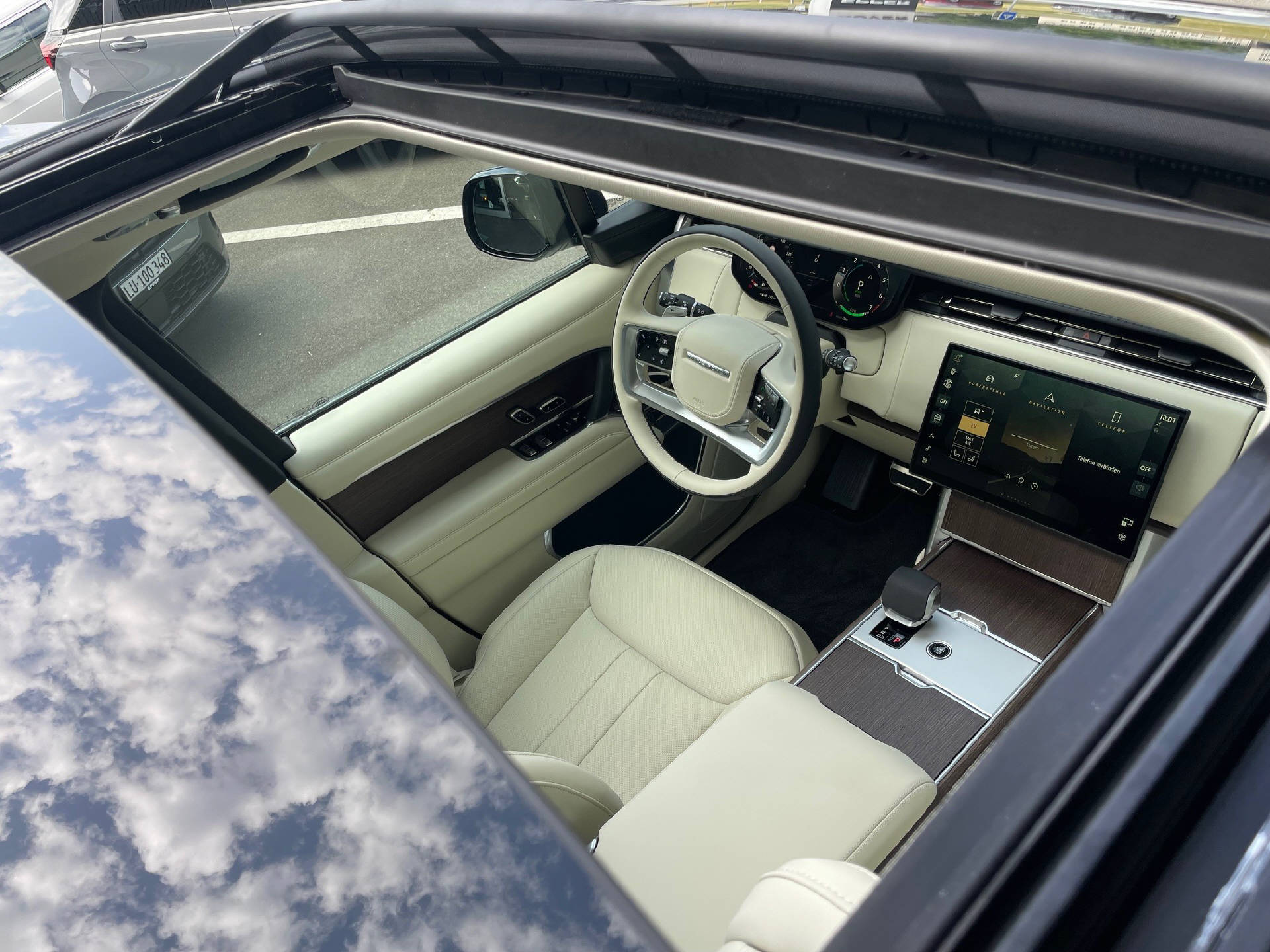 LAND ROVER Range Rover 3.0 I6 P460e HSE-image-22