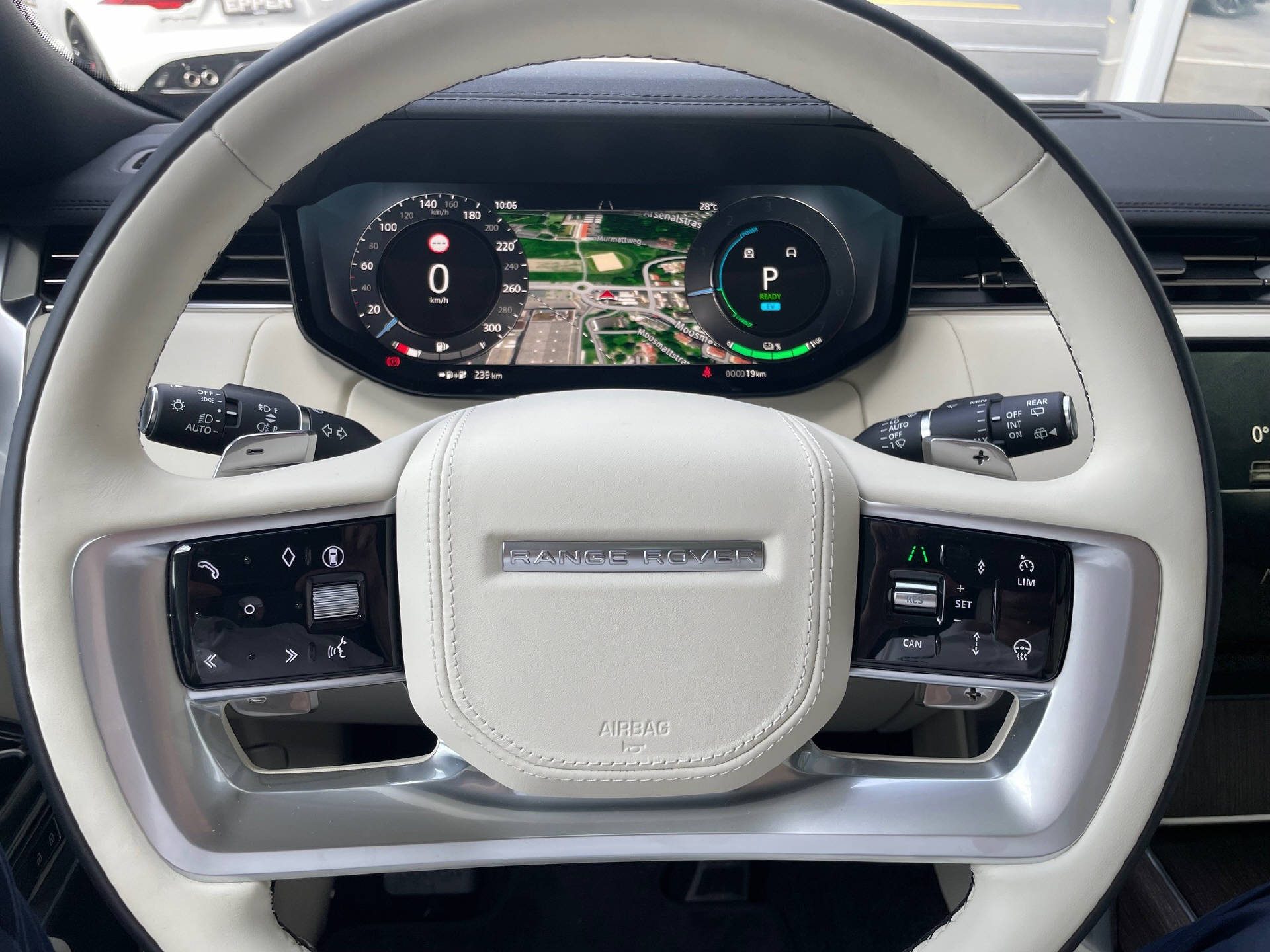 LAND ROVER Range Rover 3.0 I6 P460e HSE-image-8
