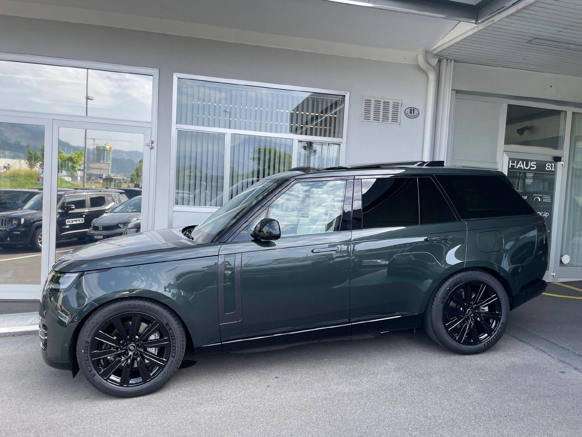 LAND ROVER Range Rover 3.0 I6 P460e HSE-image-28