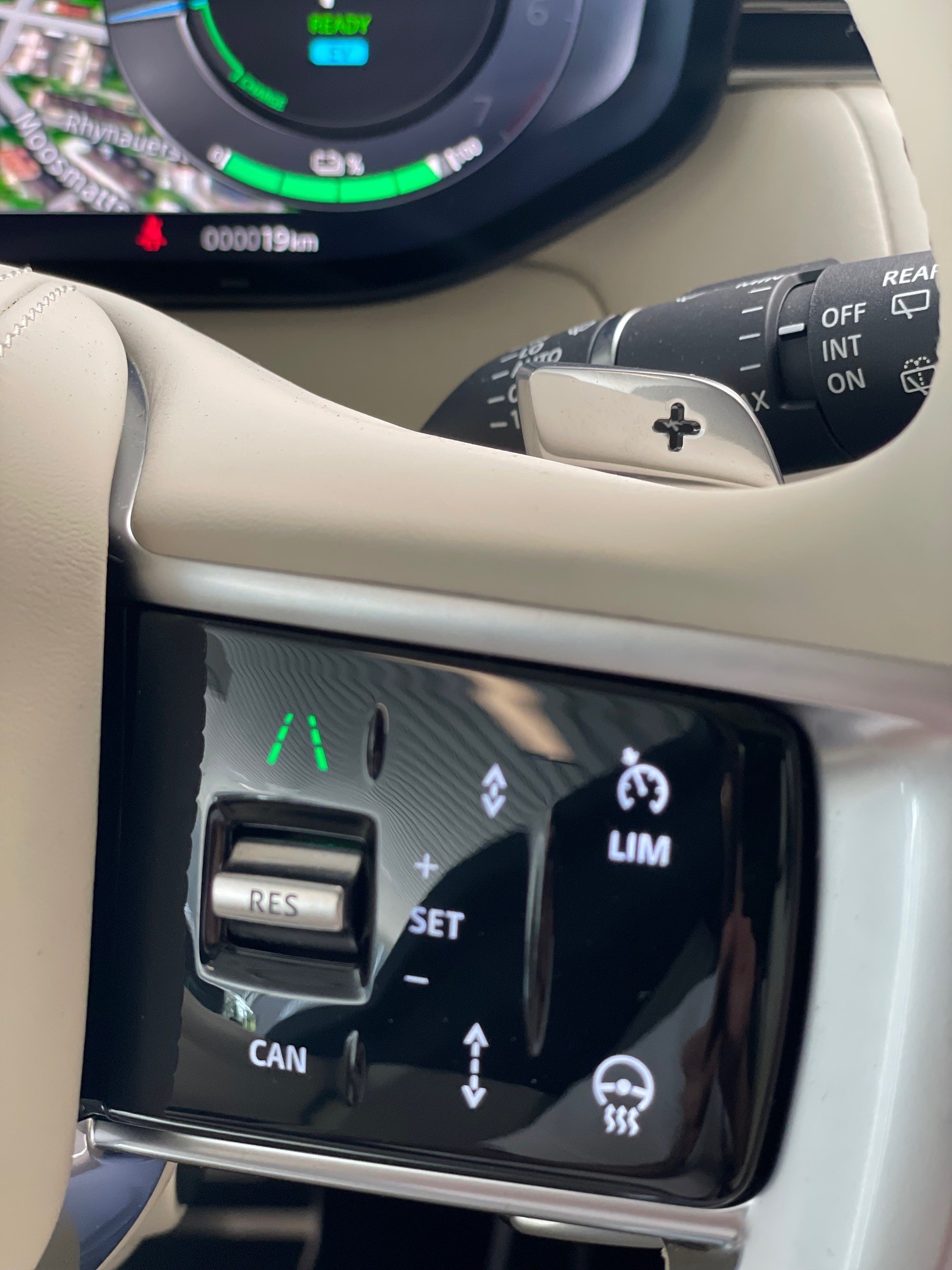 LAND ROVER Range Rover 3.0 I6 P460e HSE-image-10