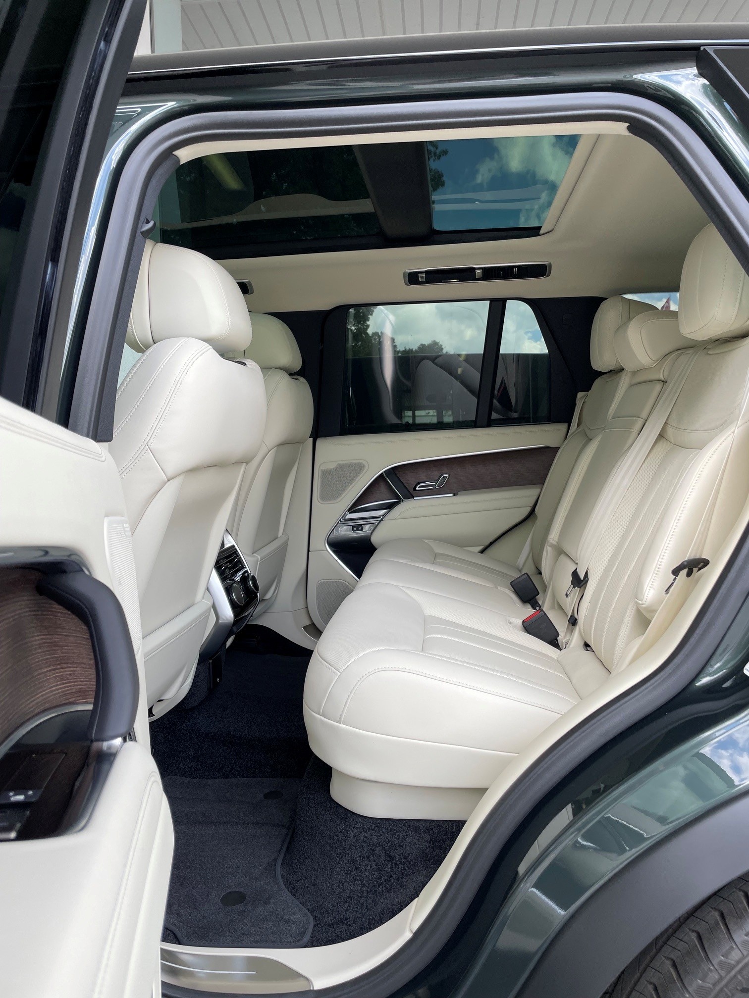 LAND ROVER Range Rover 3.0 I6 P460e HSE-image-22