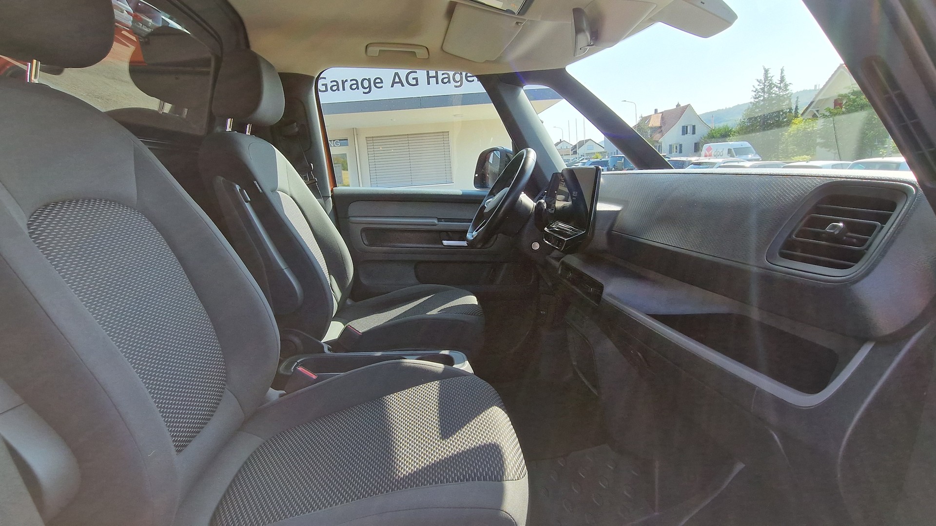 VW ID. Buzz Cargo-image-7
