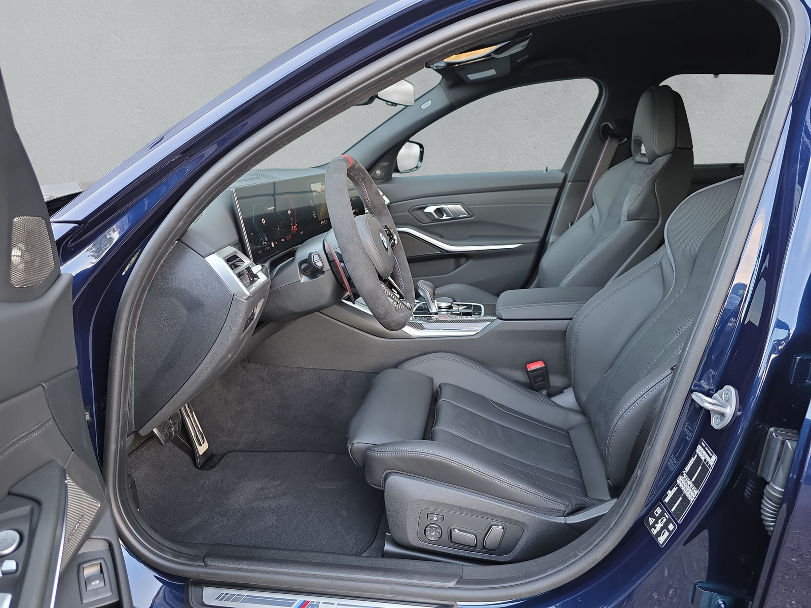 BMW M3 Touring xDrive Competition M-image-11