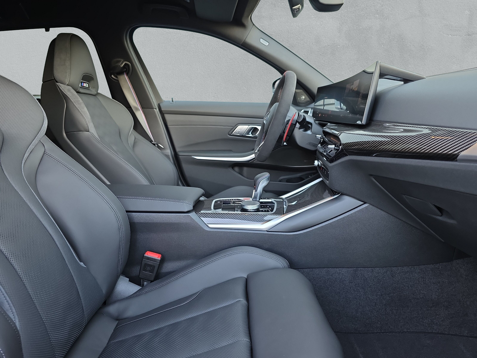 BMW M3 Touring xDrive Competition M-image-13