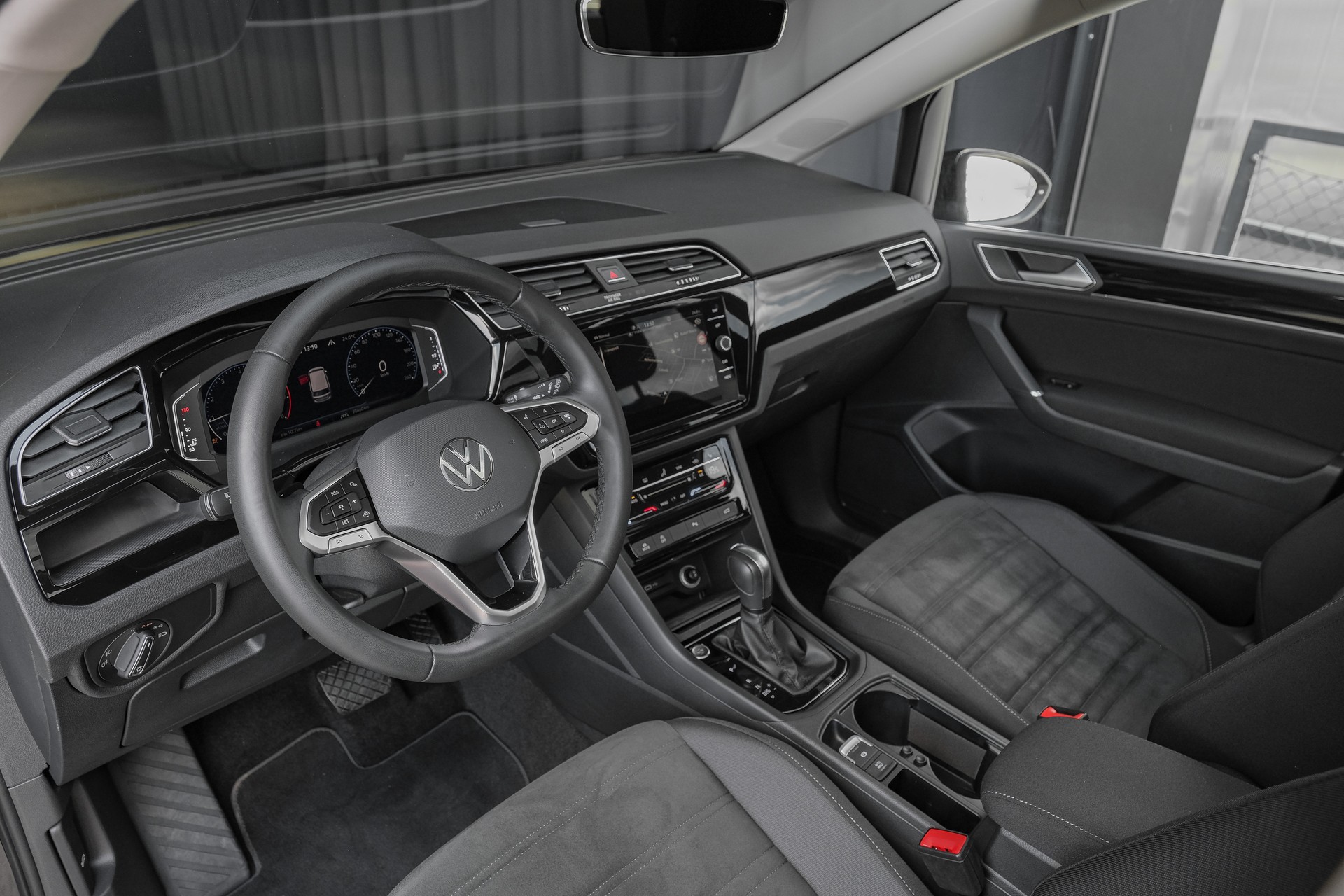 VW Touran 1.5 TSI EVO Highline DSG-image-13