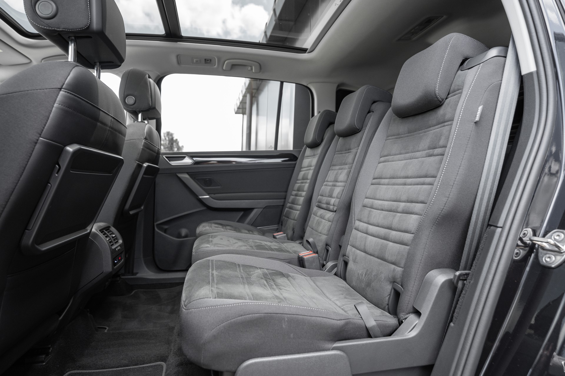 VW Touran 1.5 TSI EVO Highline DSG-image-11