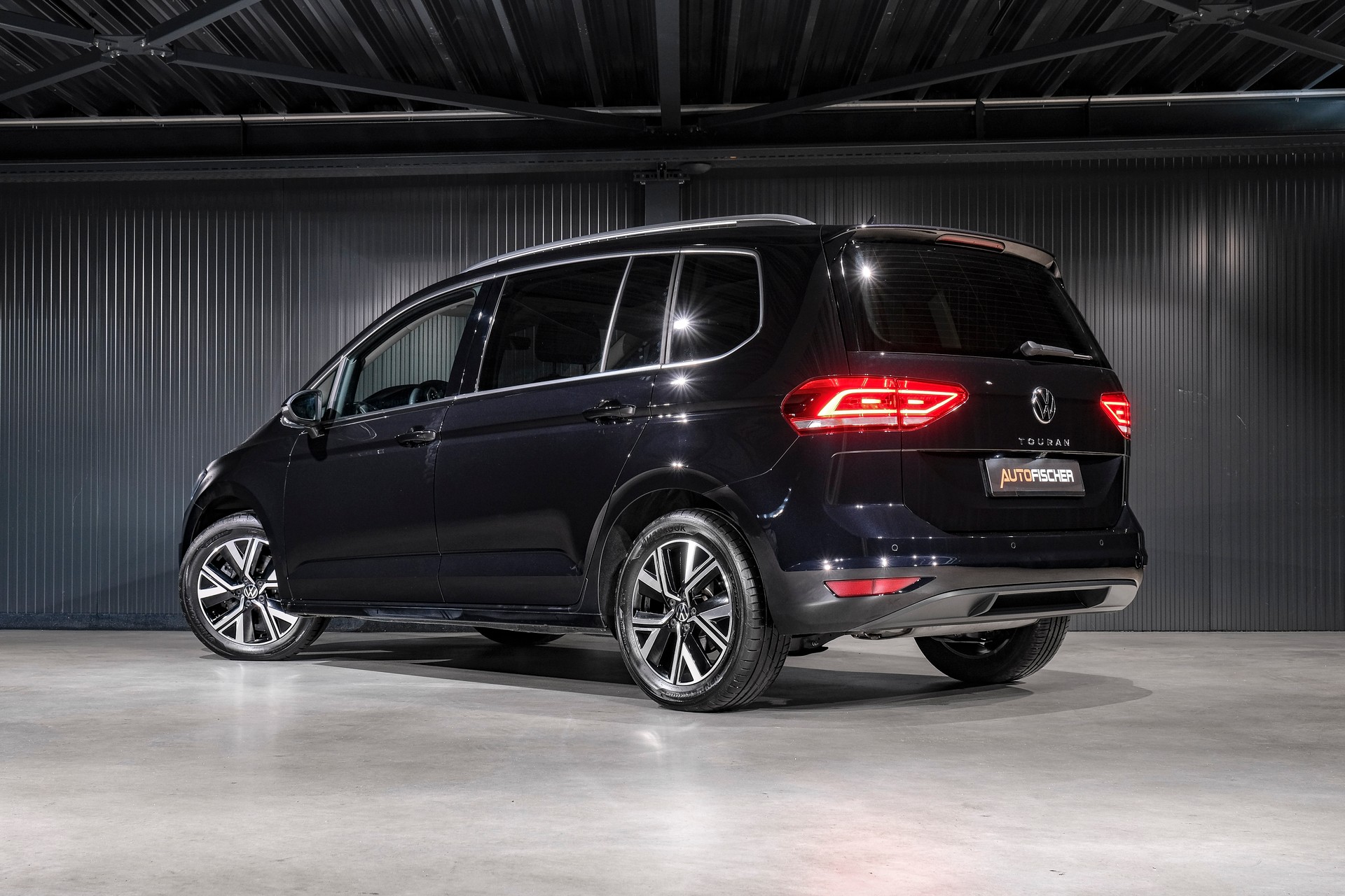 VW Touran 1.5 TSI EVO Highline DSG-showroom-element-1
