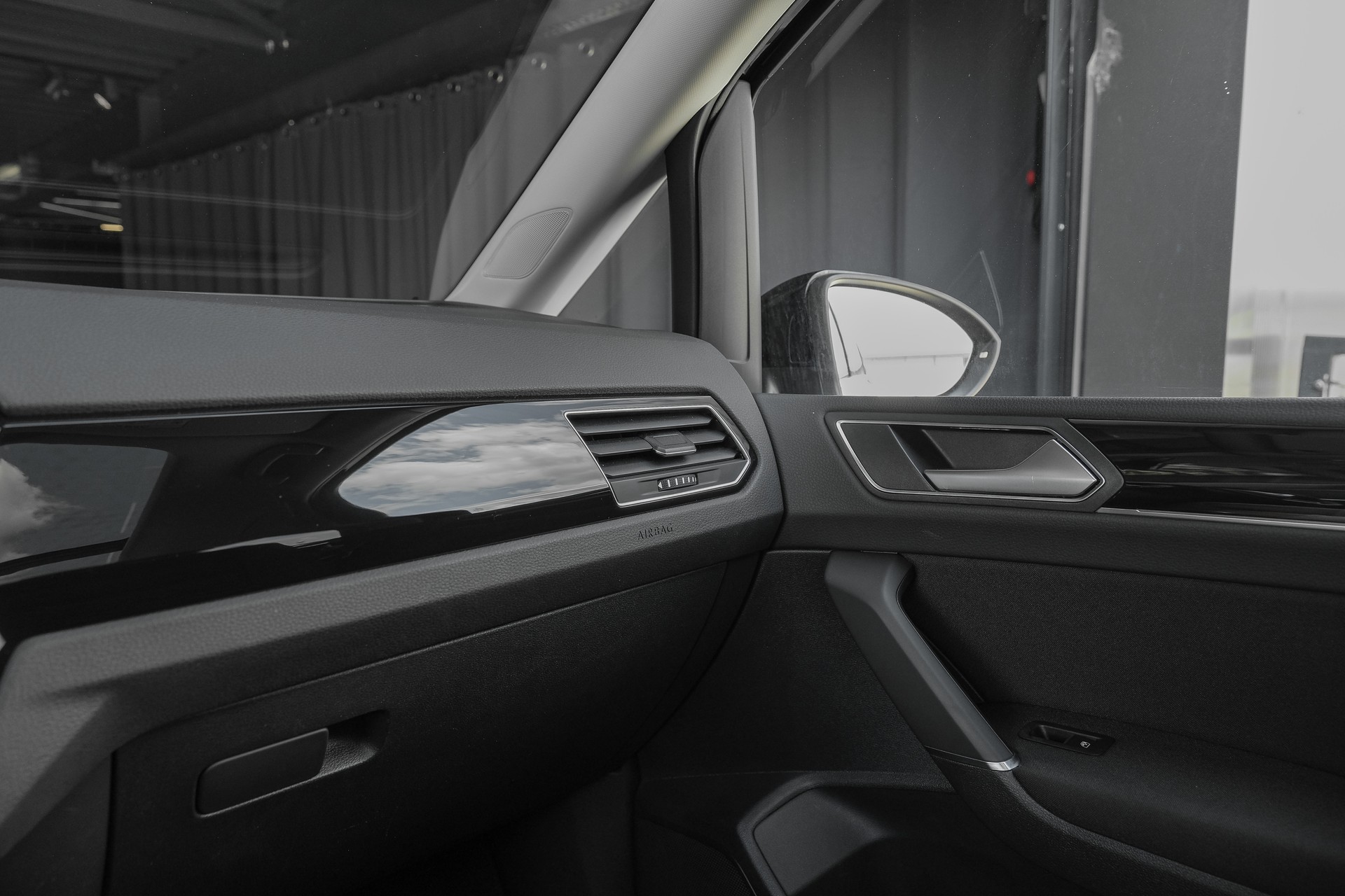 VW Touran 1.5 TSI EVO Highline DSG-image-21