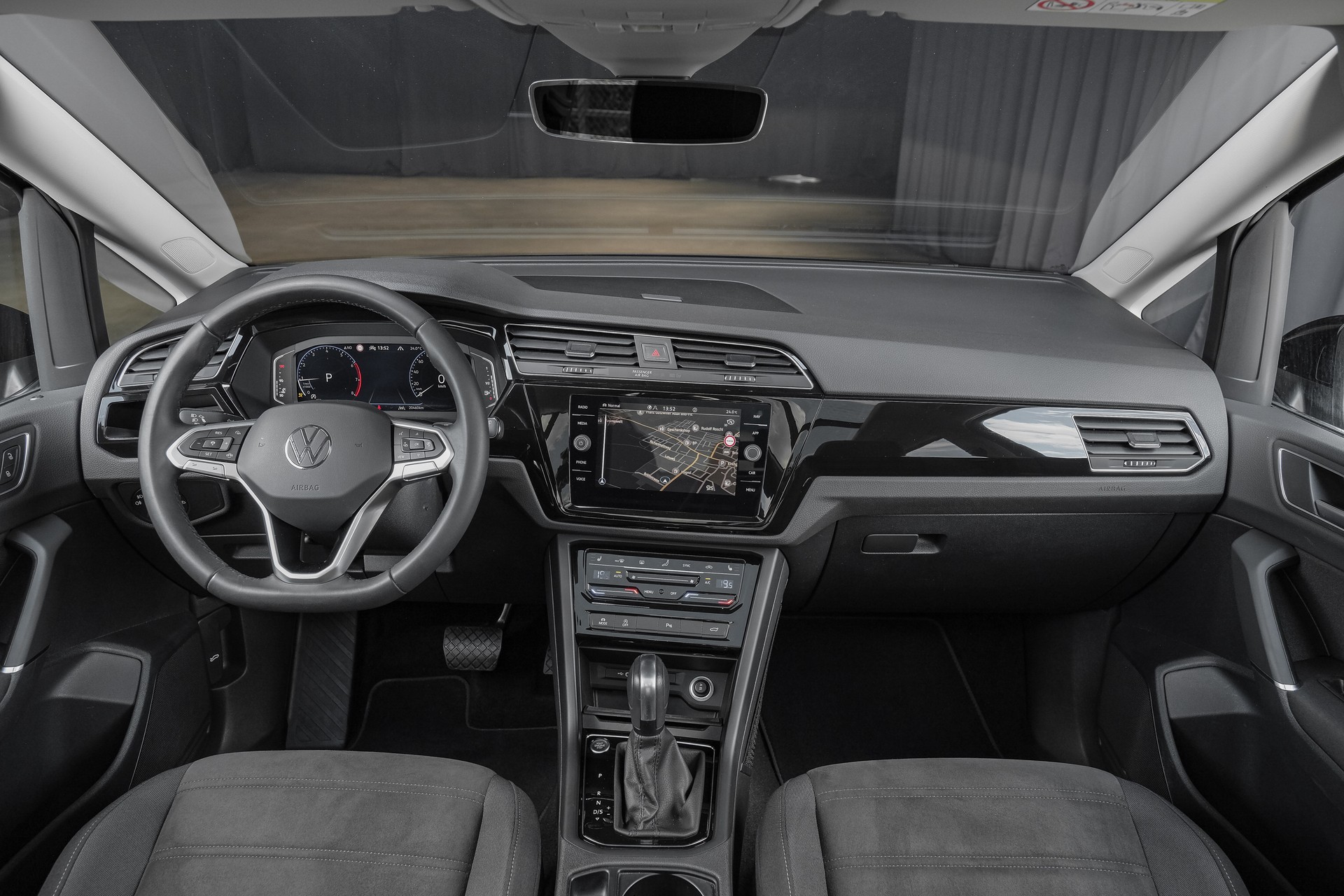 VW Touran 1.5 TSI EVO Highline DSG-image-15
