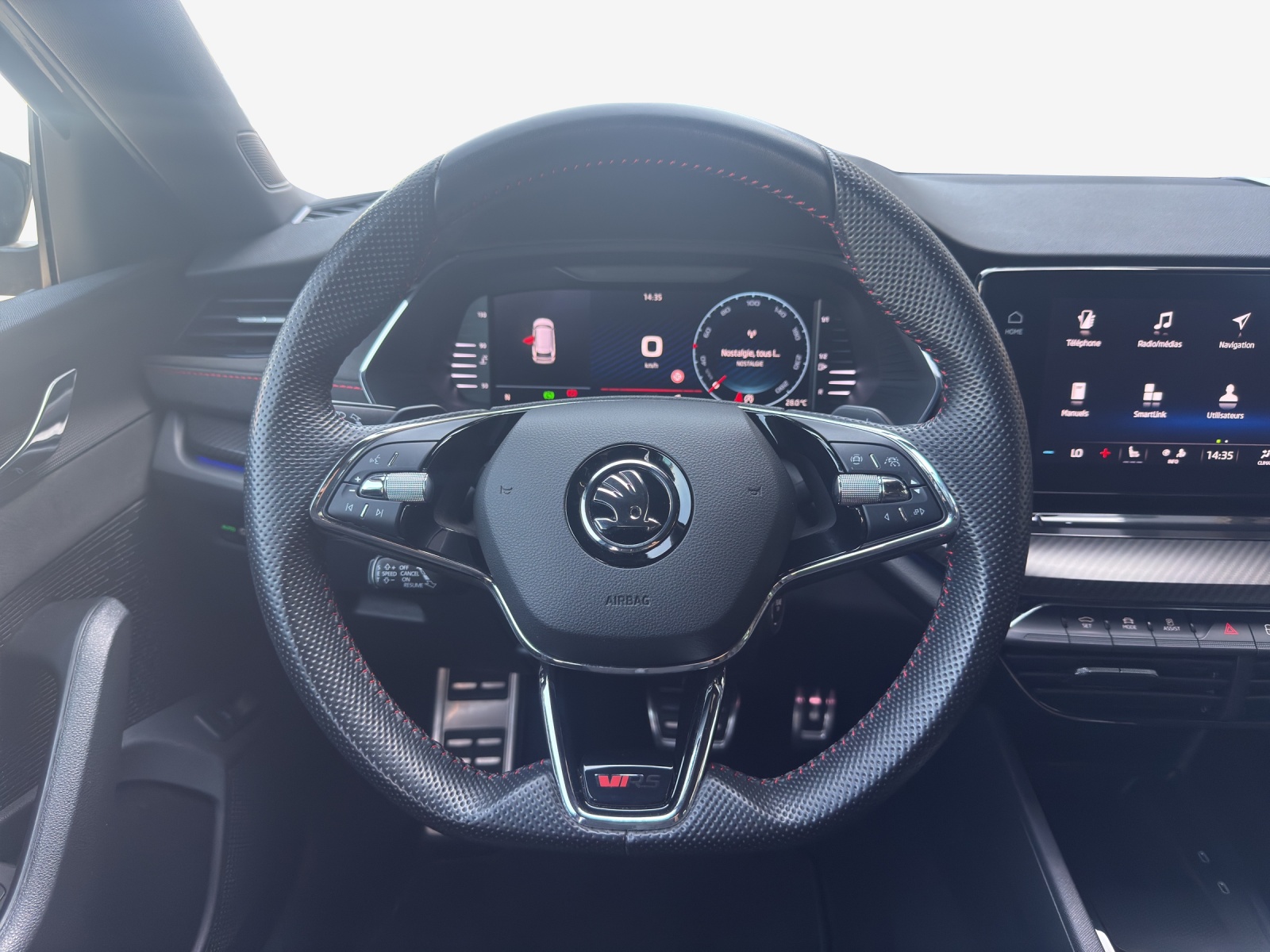 SKODA Octavia Combi 2.0 TSI DSG RS-image-9