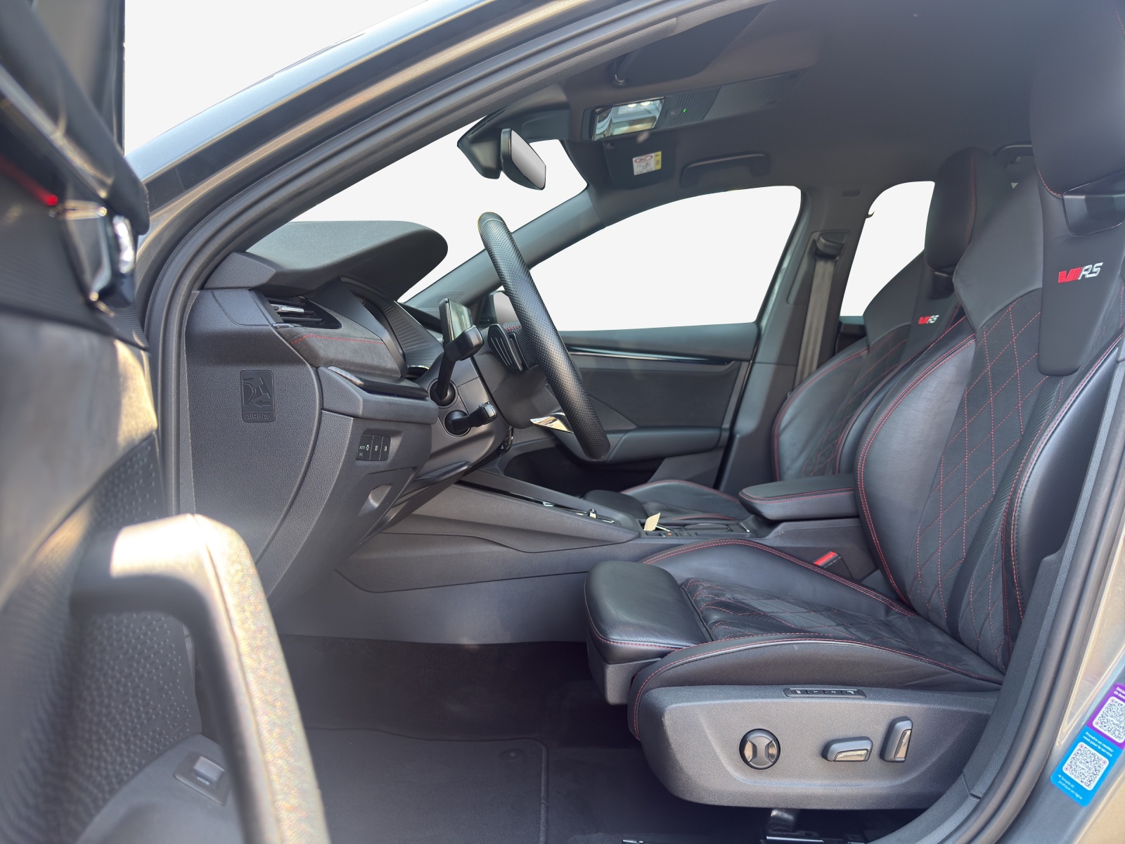 SKODA Octavia Combi 2.0 TSI DSG RS-image-7