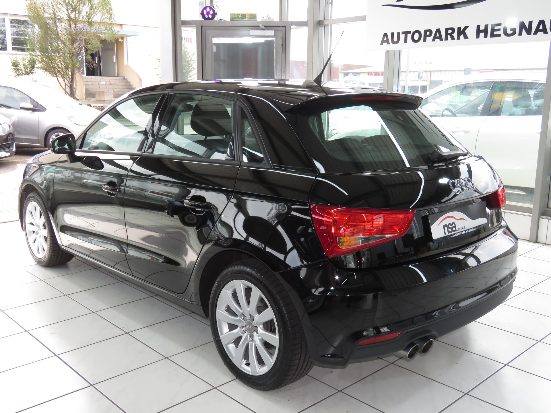 AUDI A1 Sportback 1.4 TFSI-image-5