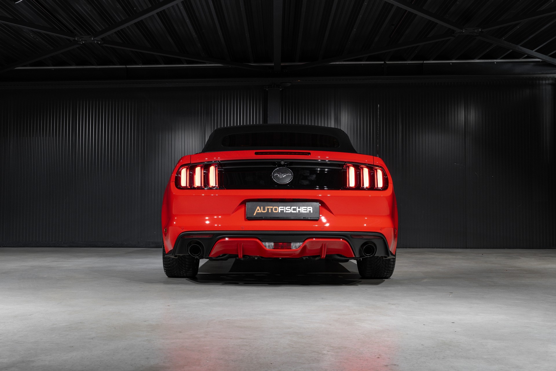 FORD Mustang Convertible 2.3 Automat-image-6