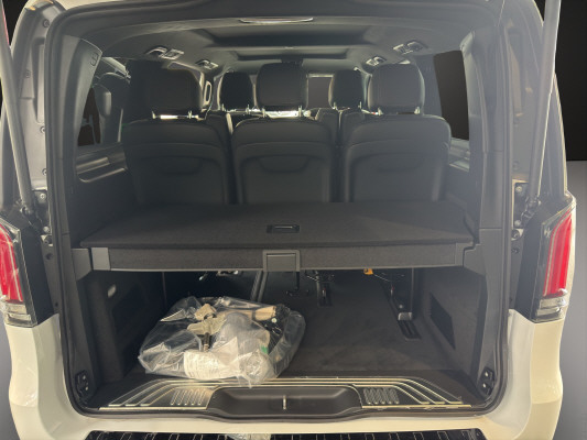 MERCEDES-BENZ V 300 d lang Exclus. 9G-T-image-12