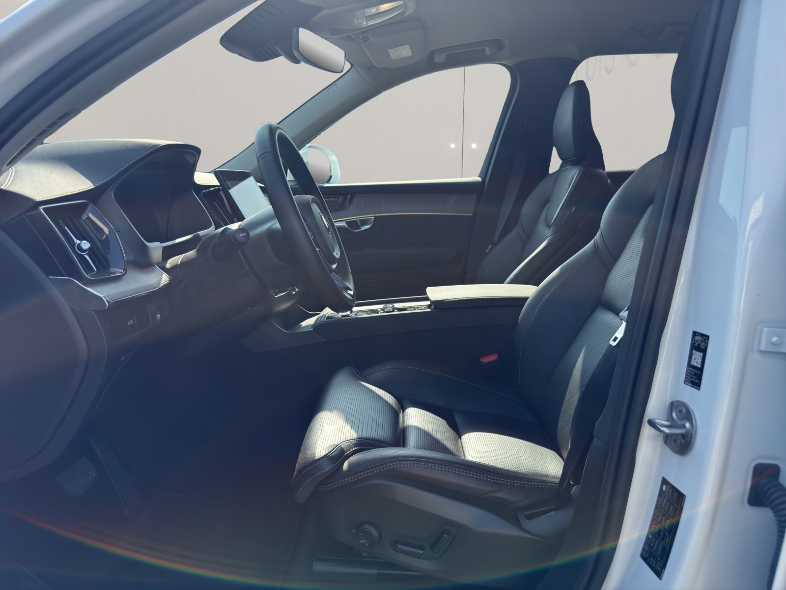 VOLVO XC90 2.0 B5 MH Plus Bright AWD-image-8