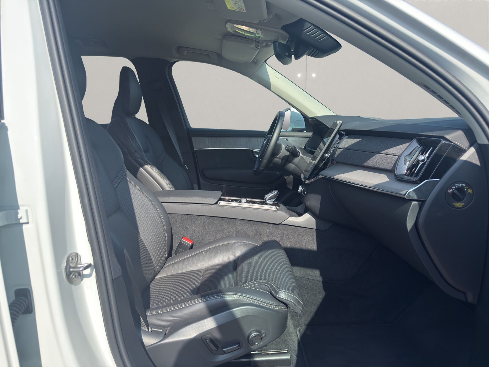 VOLVO XC90 2.0 B5 MH Plus Bright AWD-image-9