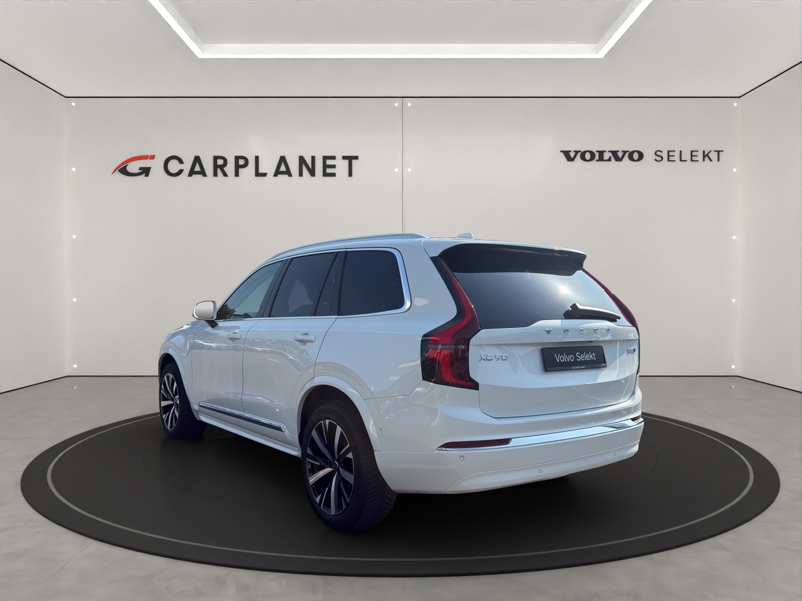 VOLVO XC90 2.0 B5 MH Plus Bright AWD-image-3