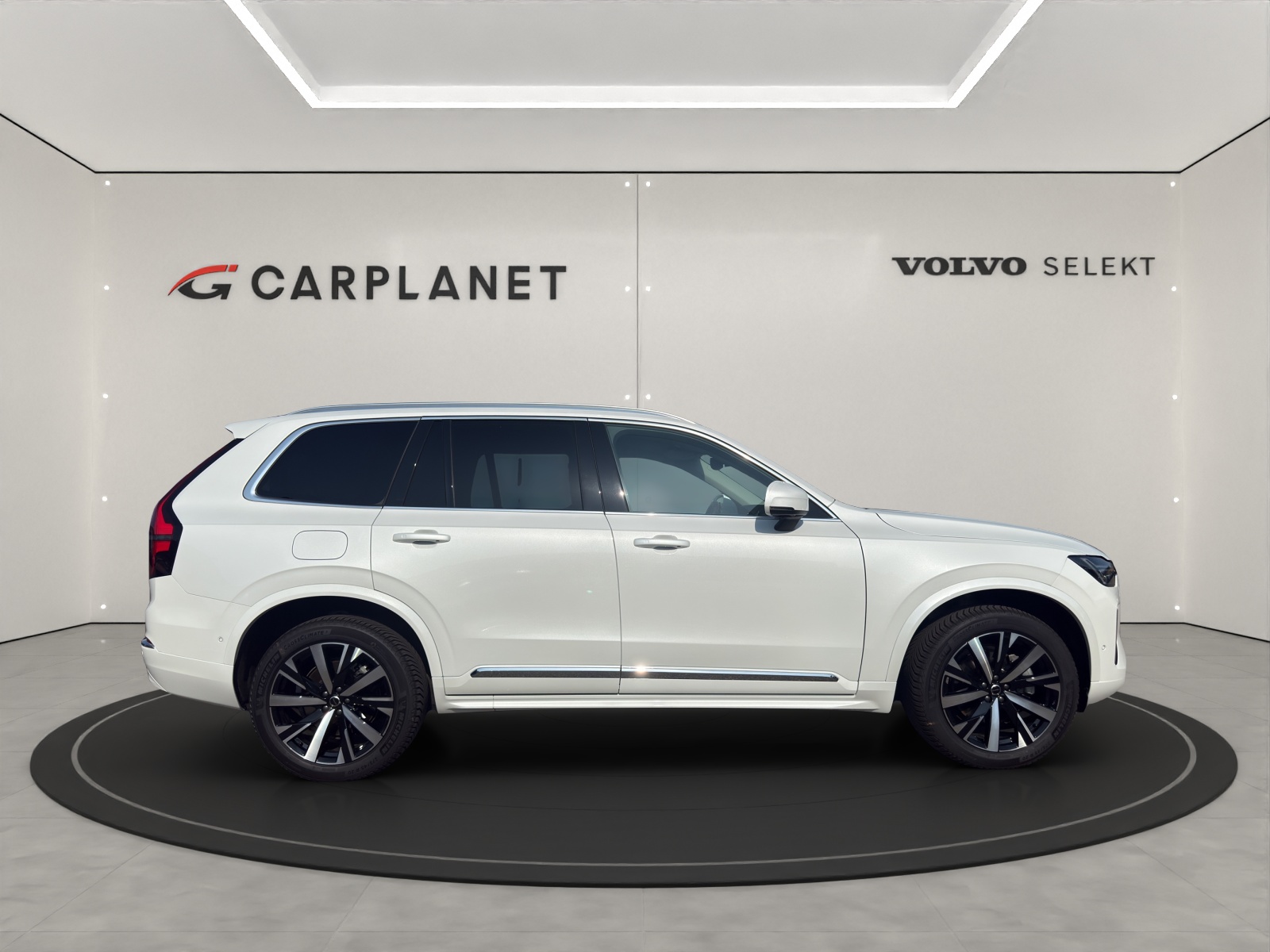 VOLVO XC90 2.0 B5 MH Plus Bright AWD-image-1