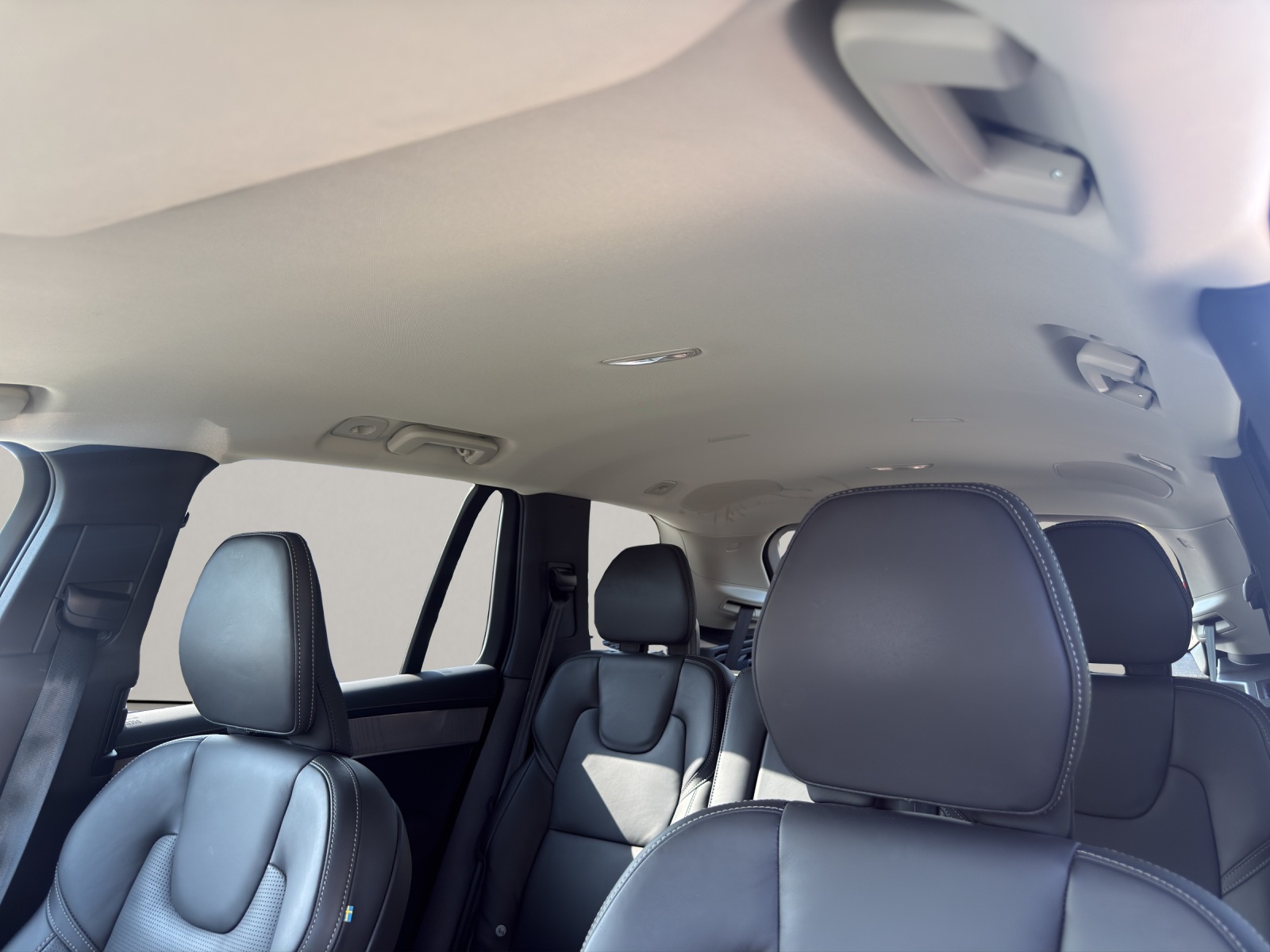 VOLVO XC90 2.0 B5 MH Plus Bright AWD-image-10