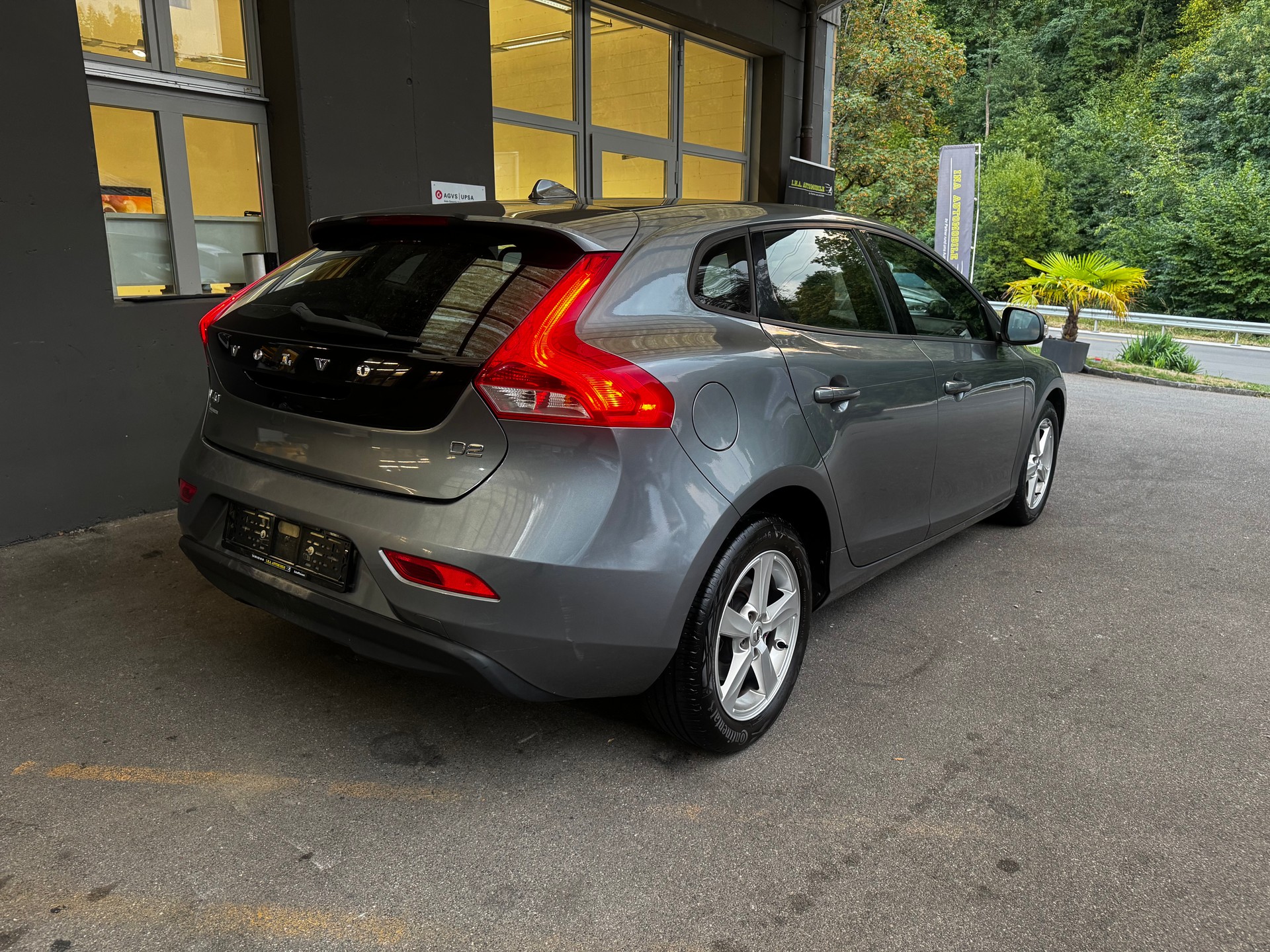 VOLVO V40 D2 OceanRace Powershift-image-4