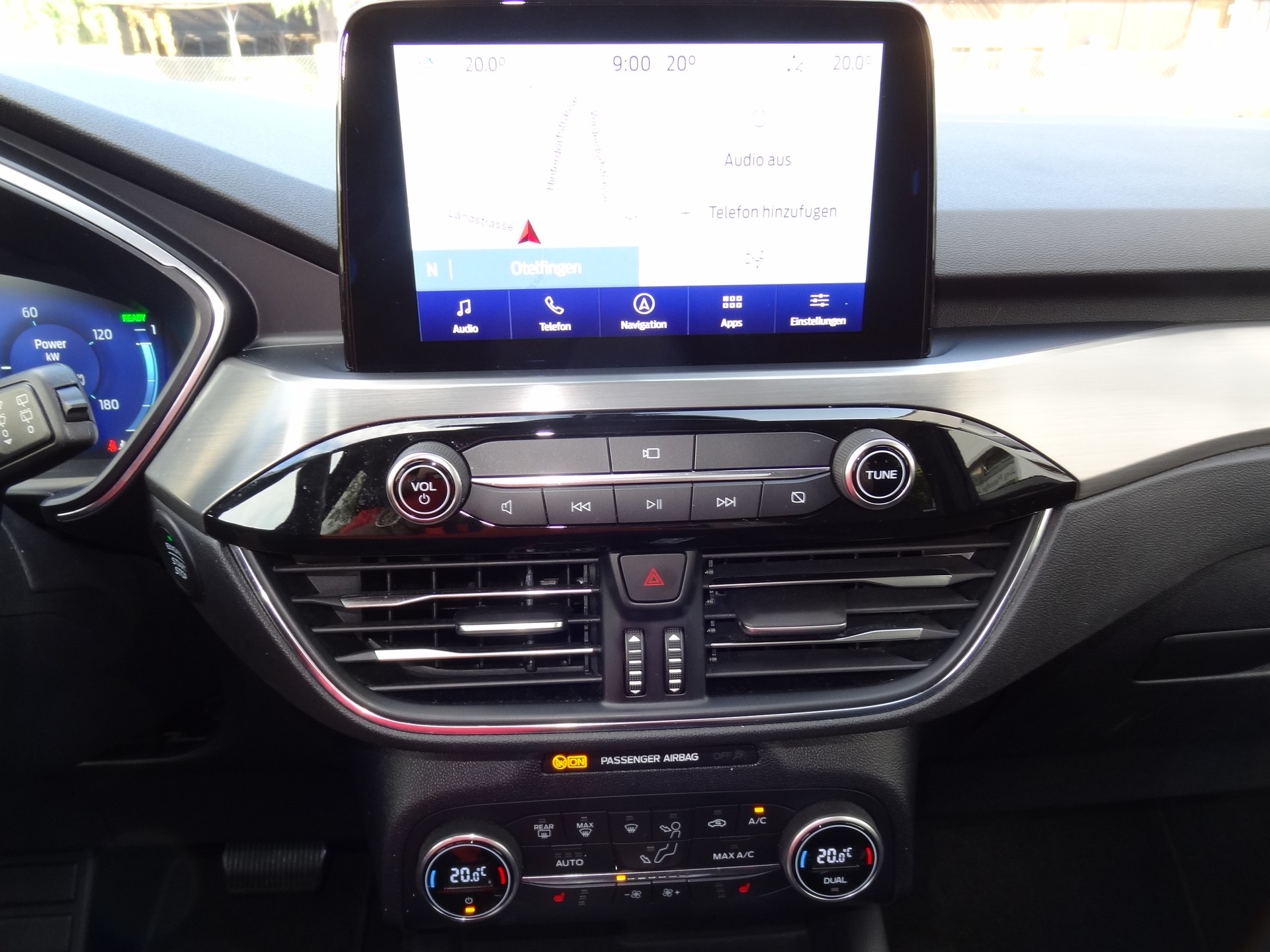 FORD Kuga 2.5 FHEV Titanium X 4WD-image-15