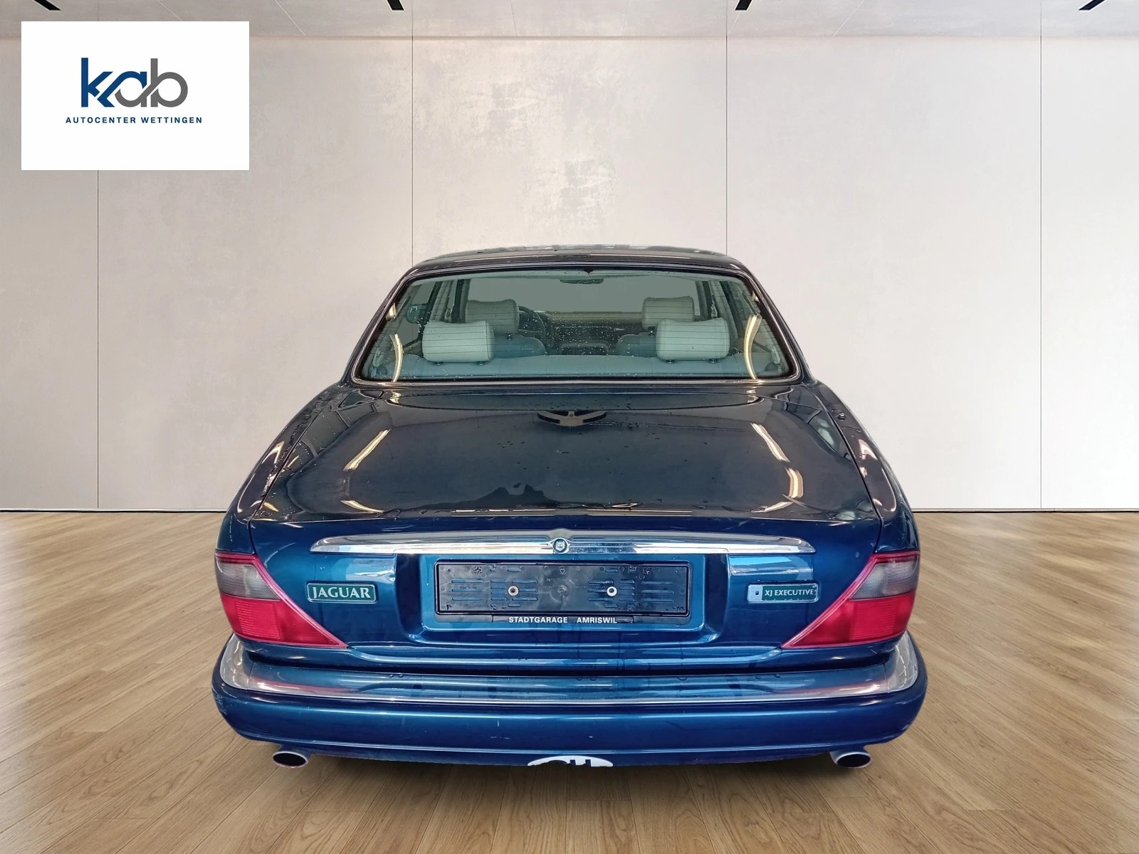 JAGUAR XJ 3.2 Executive-image-2