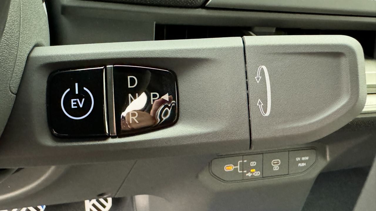 KIA EV3 81,4 kWh GT-Line-image-10