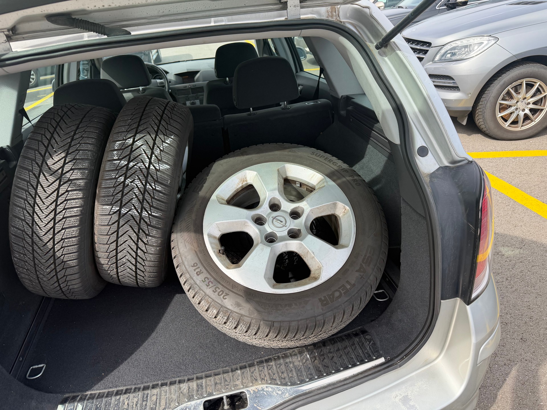 OPEL Astra Caravan 1.8i 16V Sport-image-9