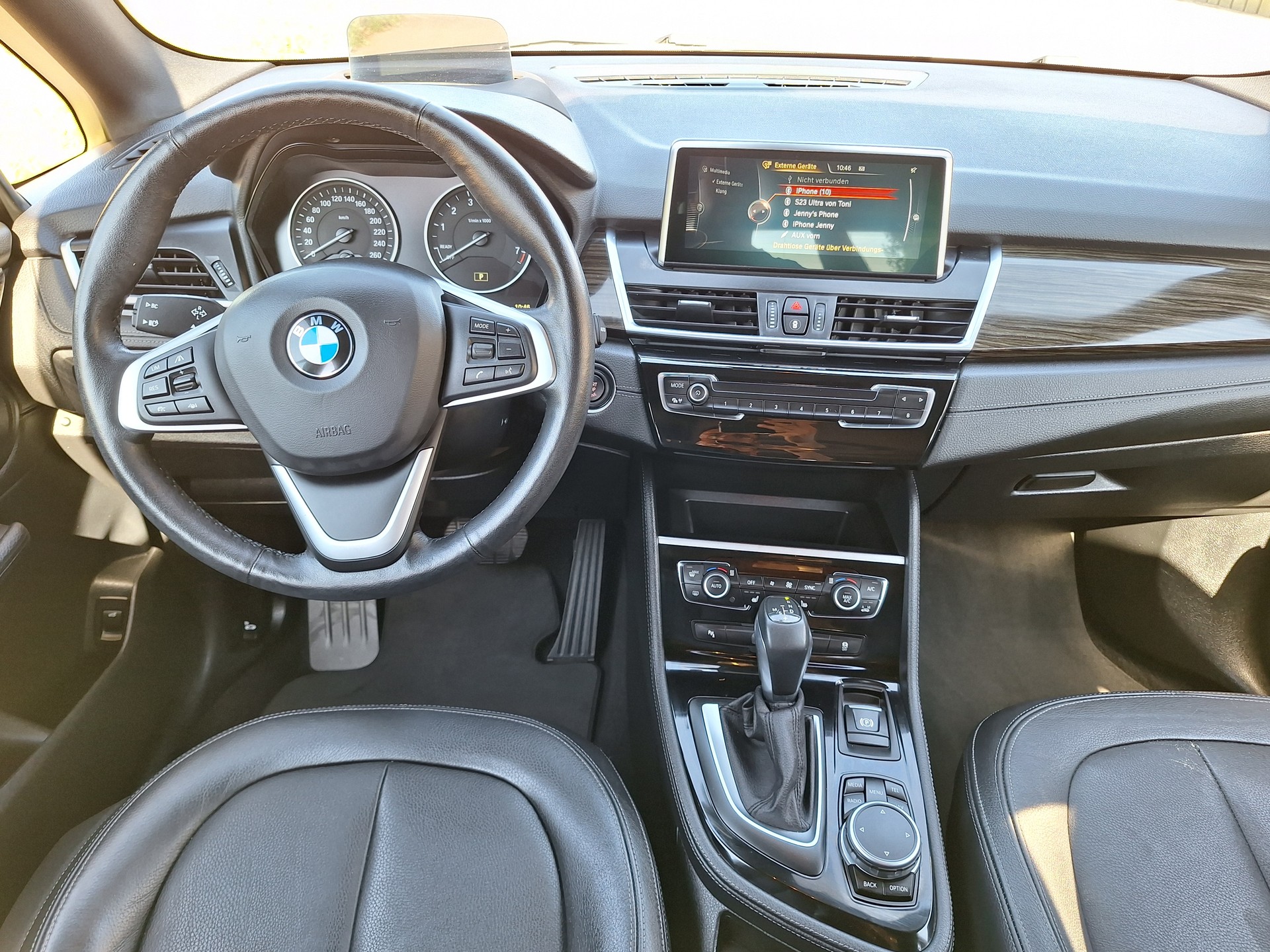BMW 225i xDrive Active Tourer Steptronic-image-10