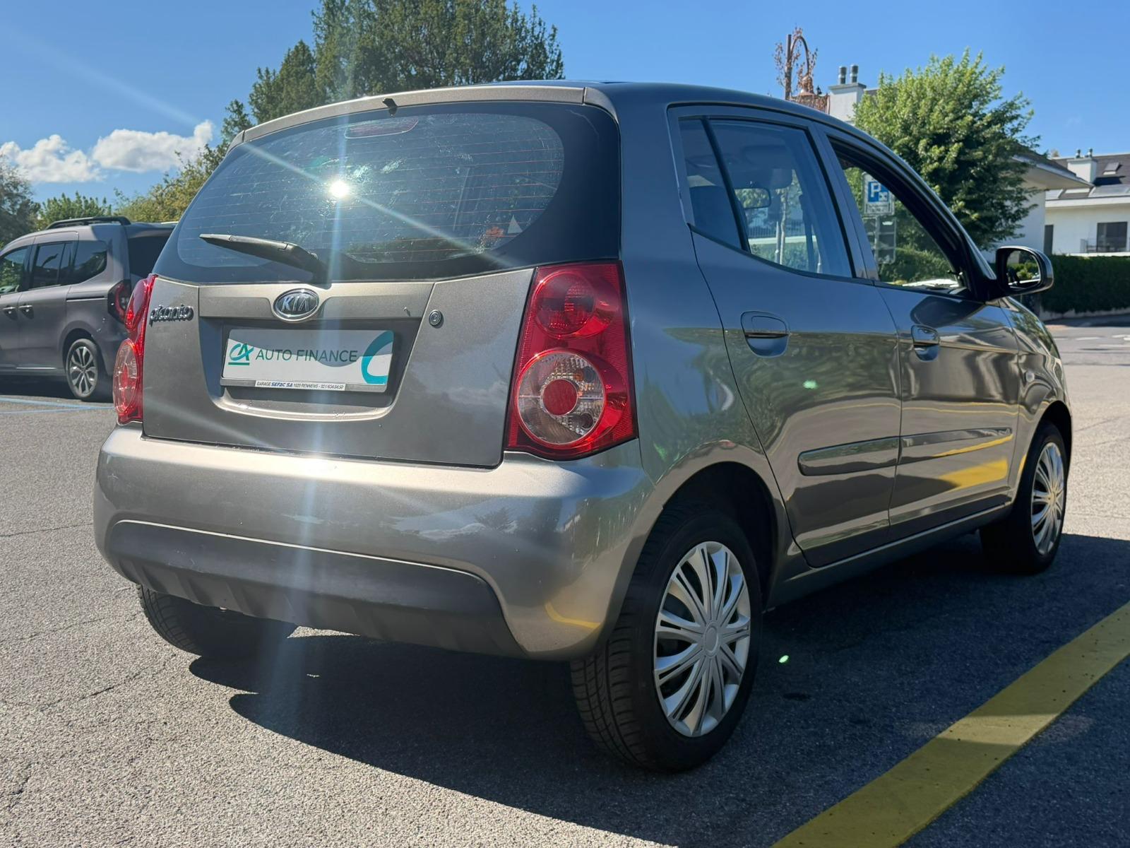 KIA Picanto 1.1 Classic-image-5