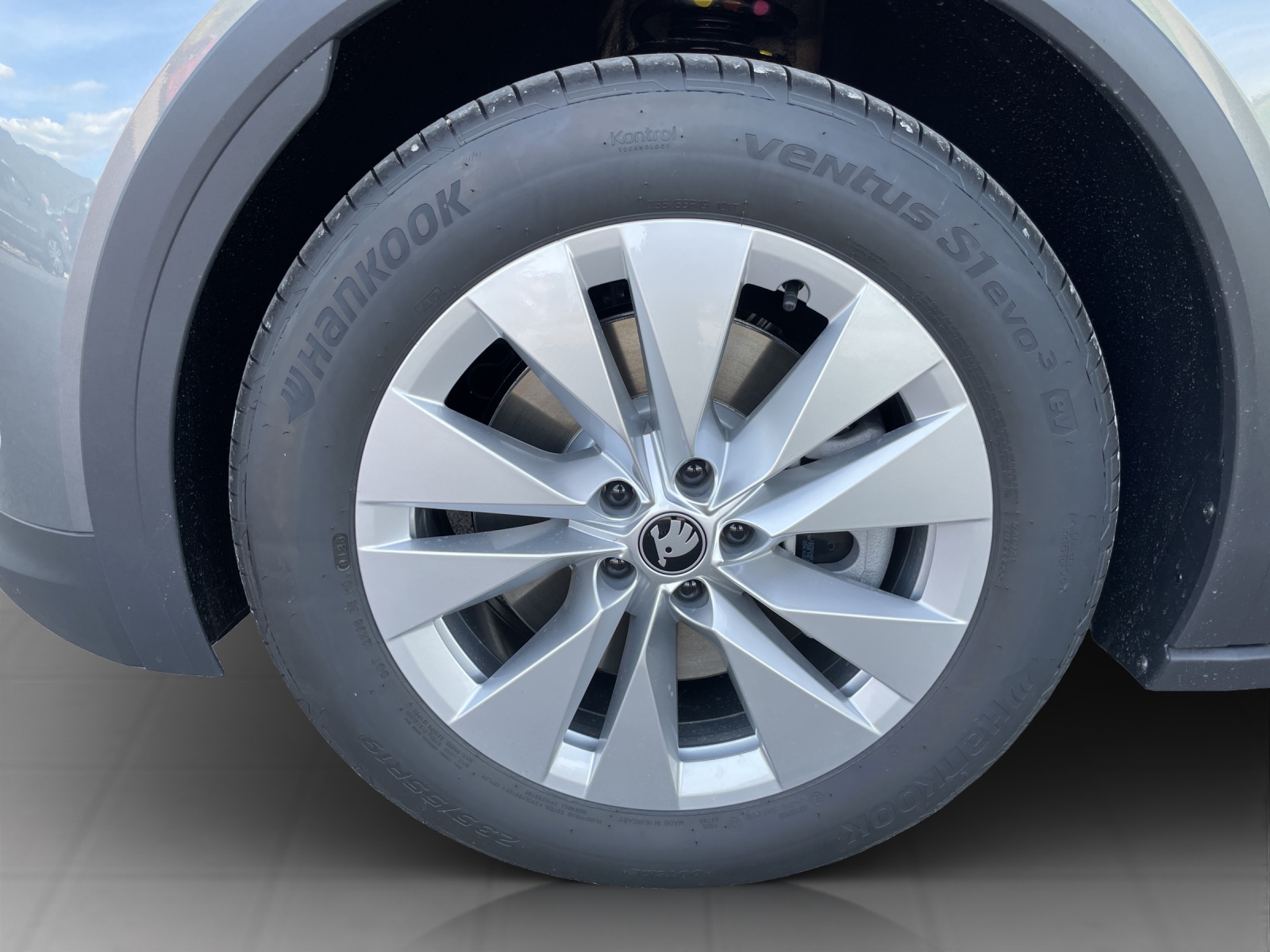 SKODA Elroq 85x Selection 4x4-image-18