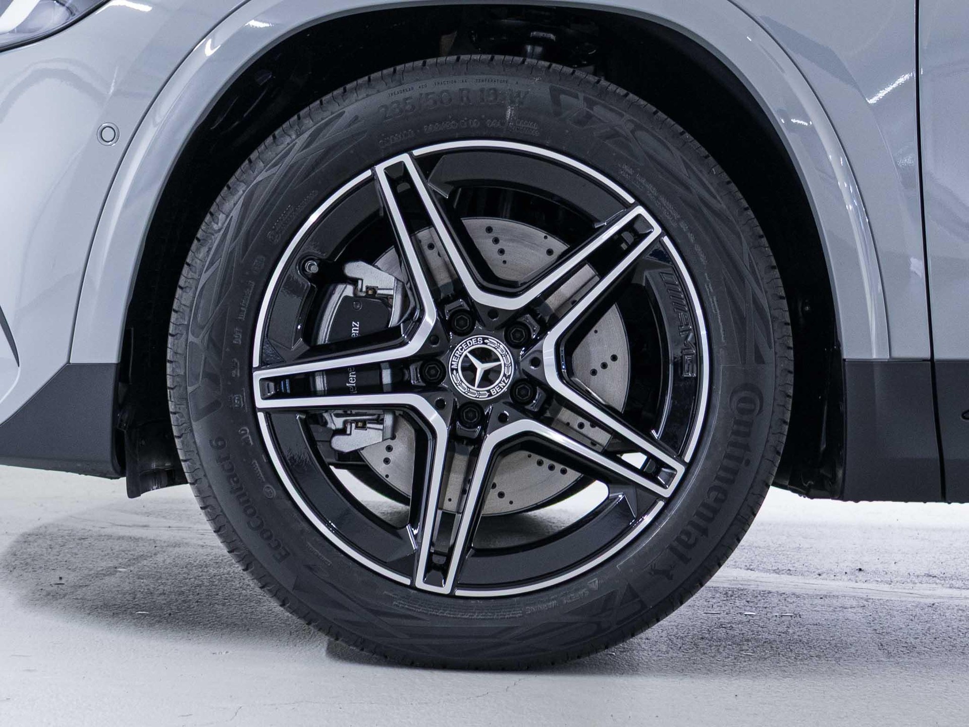 MERCEDES-BENZ GLA 250 4MATIC Swiss Star-image-14