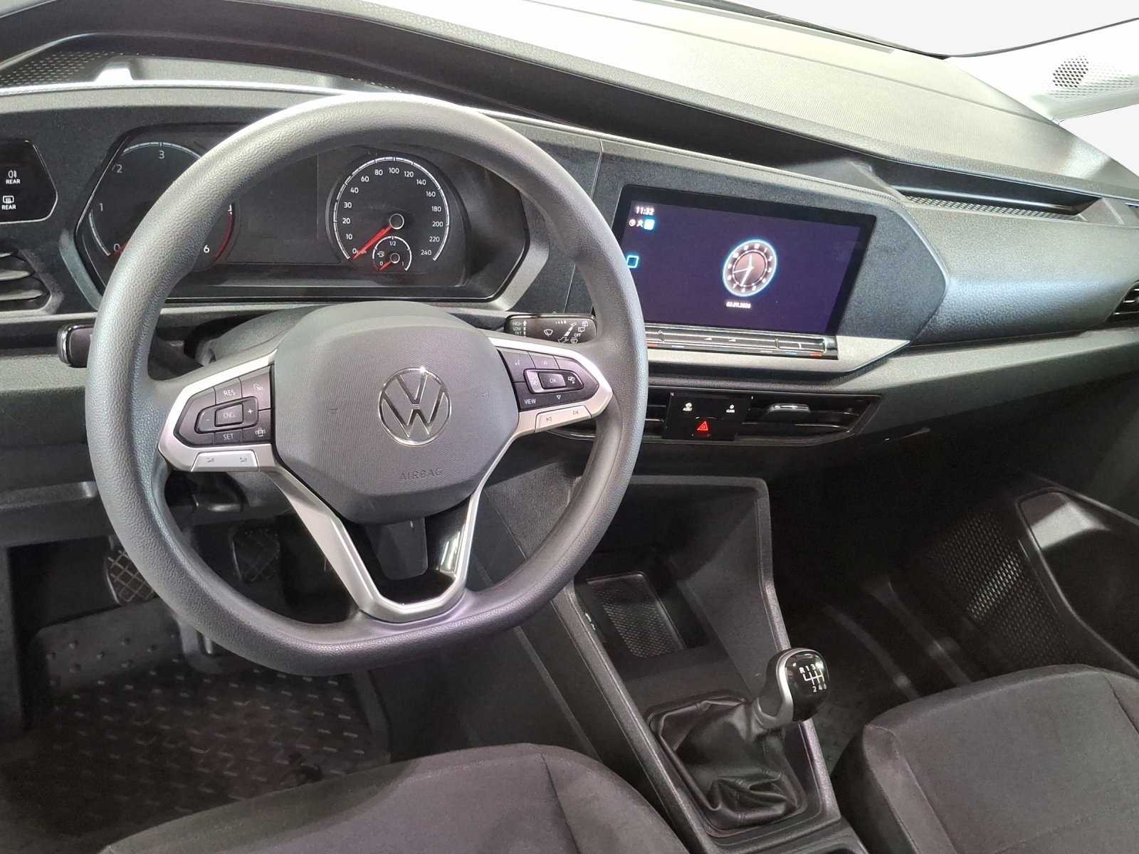 VW Caddy Cargo 2.0TDI-image-8