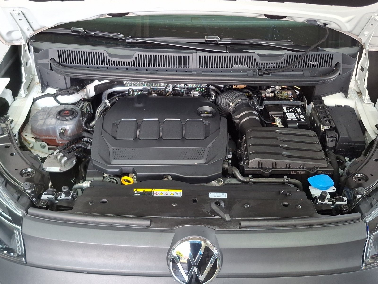 VW Caddy Cargo 2.0TDI-image-13