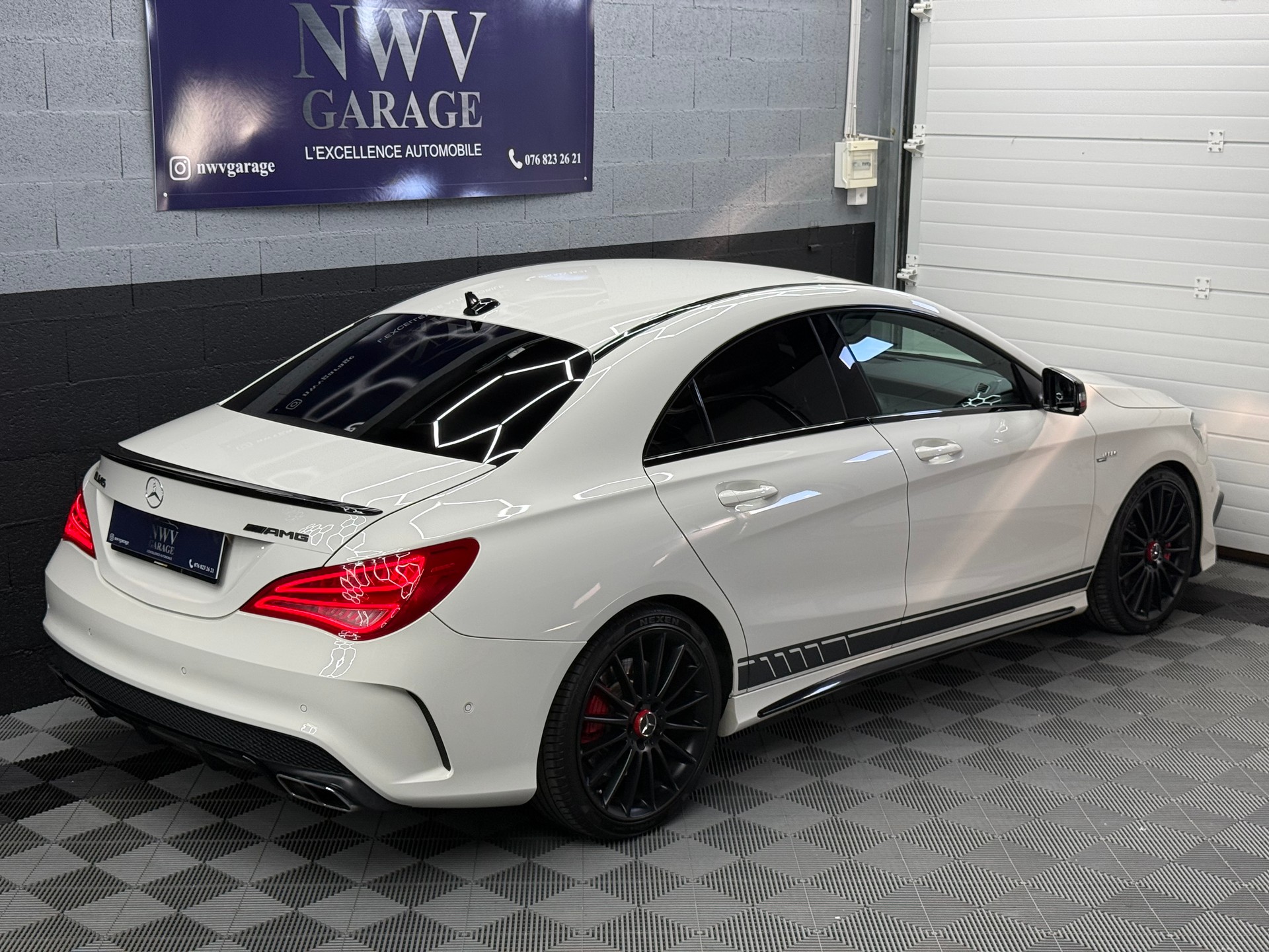 MERCEDES-BENZ CLA 45 AMG 4Matic Speedshift-image-7