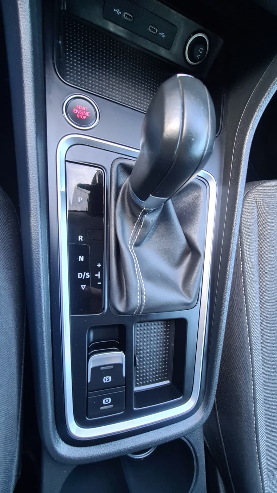 SEAT Ateca 1.5 TSI EVO DSG Style ** Gr-Navi RF-Kamera ** Sitzheizung ** PDC V+H ** Frisch Ab MFK & Service **-image-12