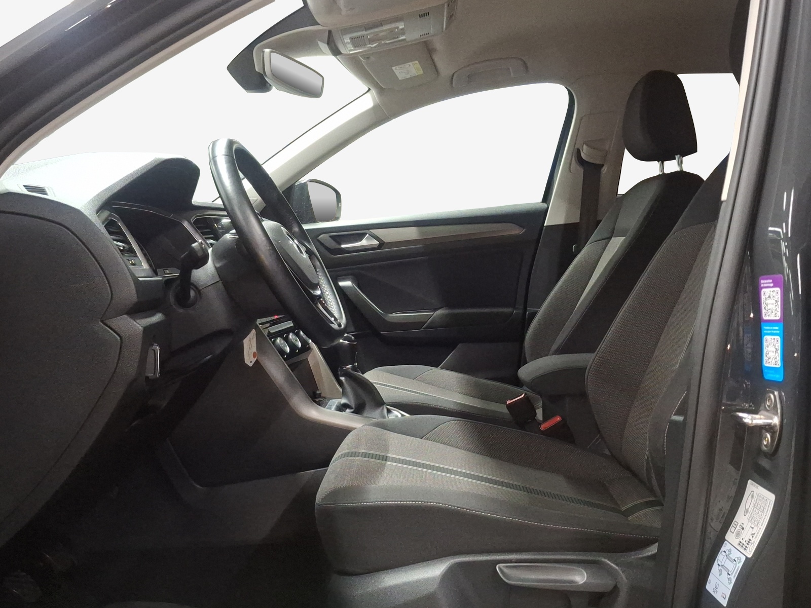 VW T-Roc 1.0 TSI Advance-image-7
