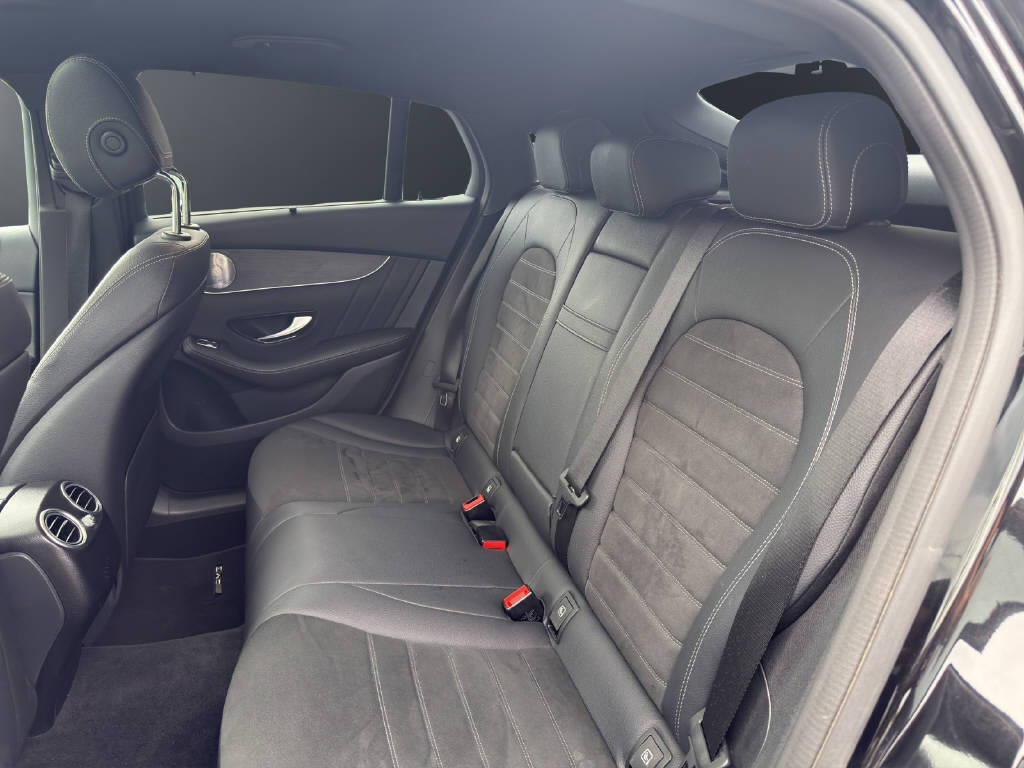 MERCEDES-BENZ GLC 300 d AMG Line 4m Coupé-image-10