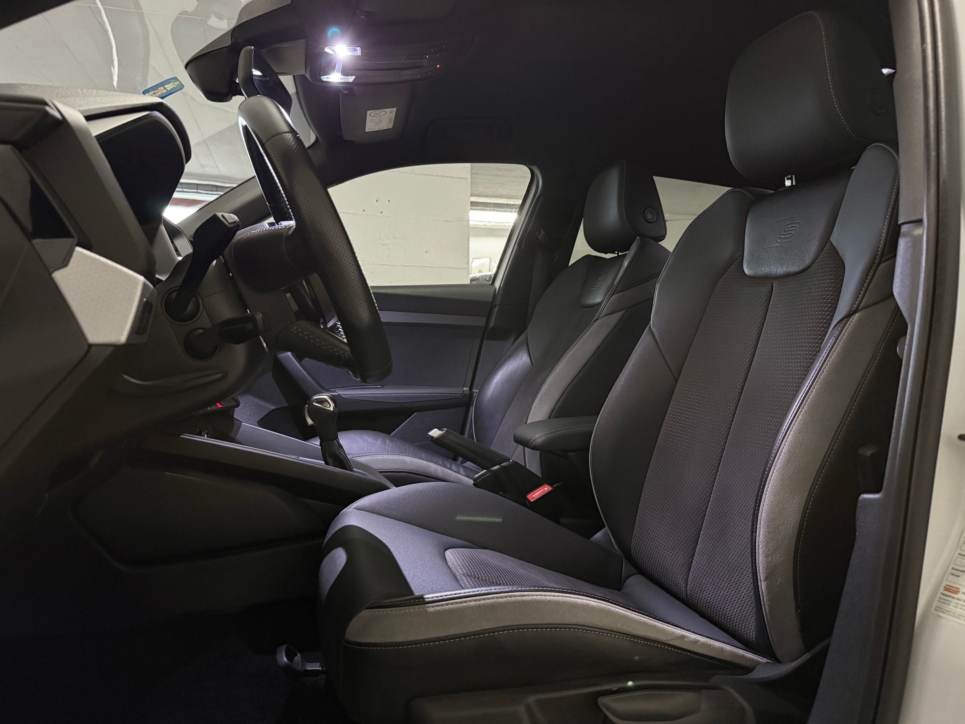 AUDI A1 Sportback 35 TFSI S Line S-tronic-image-6