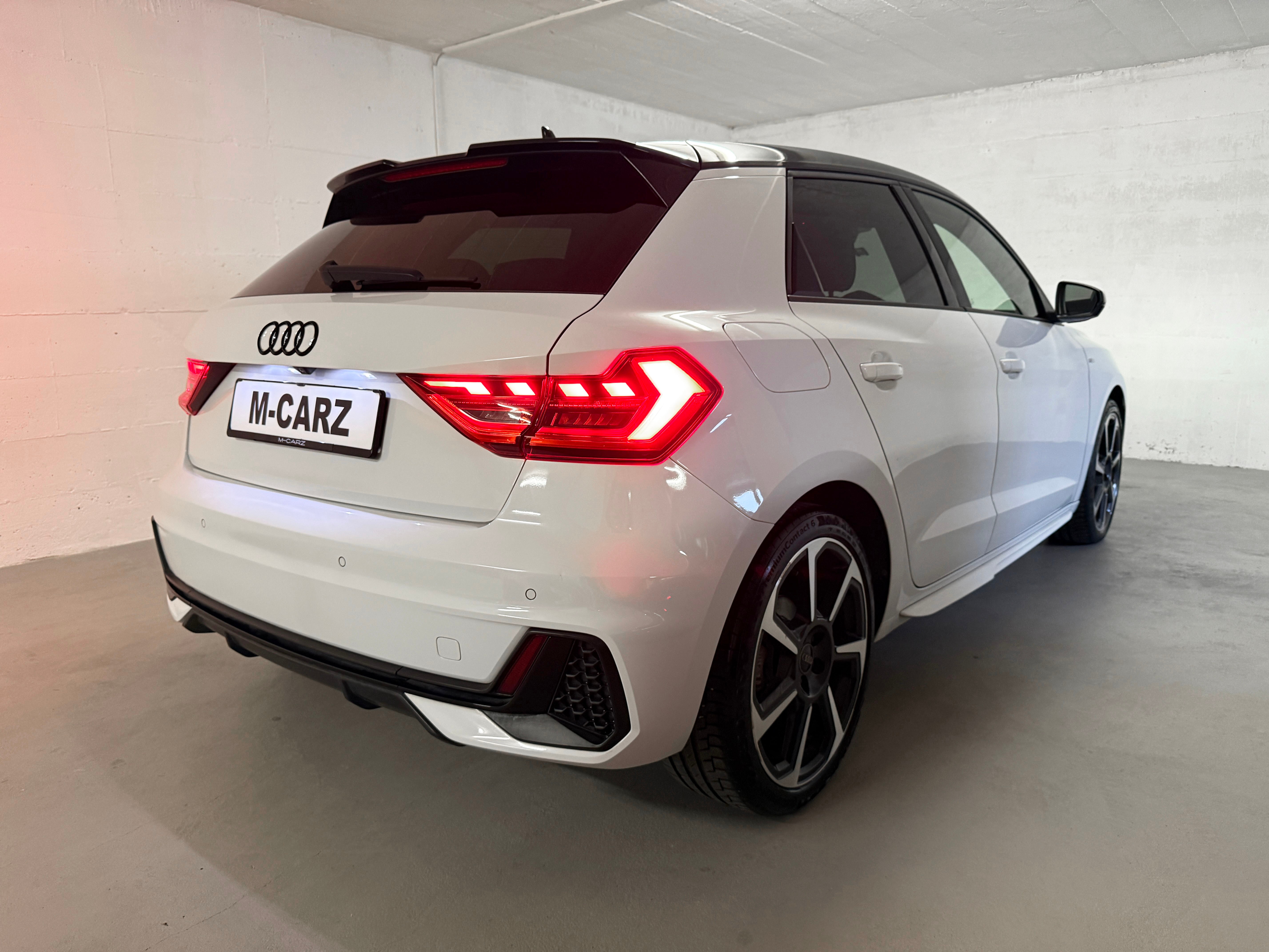 AUDI A1 Sportback 35 TFSI S Line S-tronic — slika 1